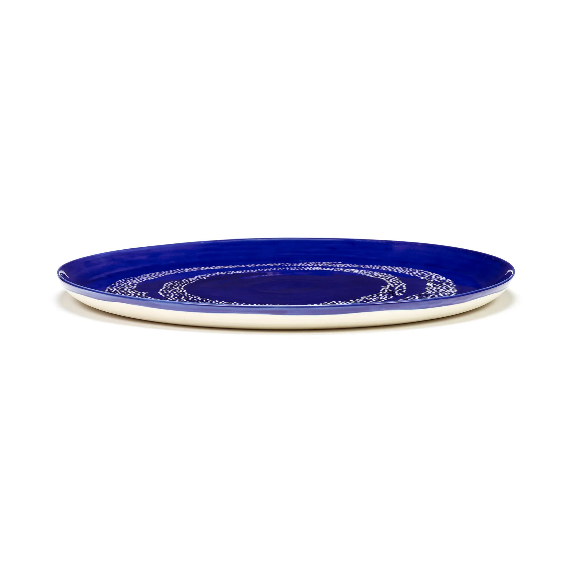 Plat à service Ottolenghi Feast Ø35 cm, Dark blue dots-white Serax