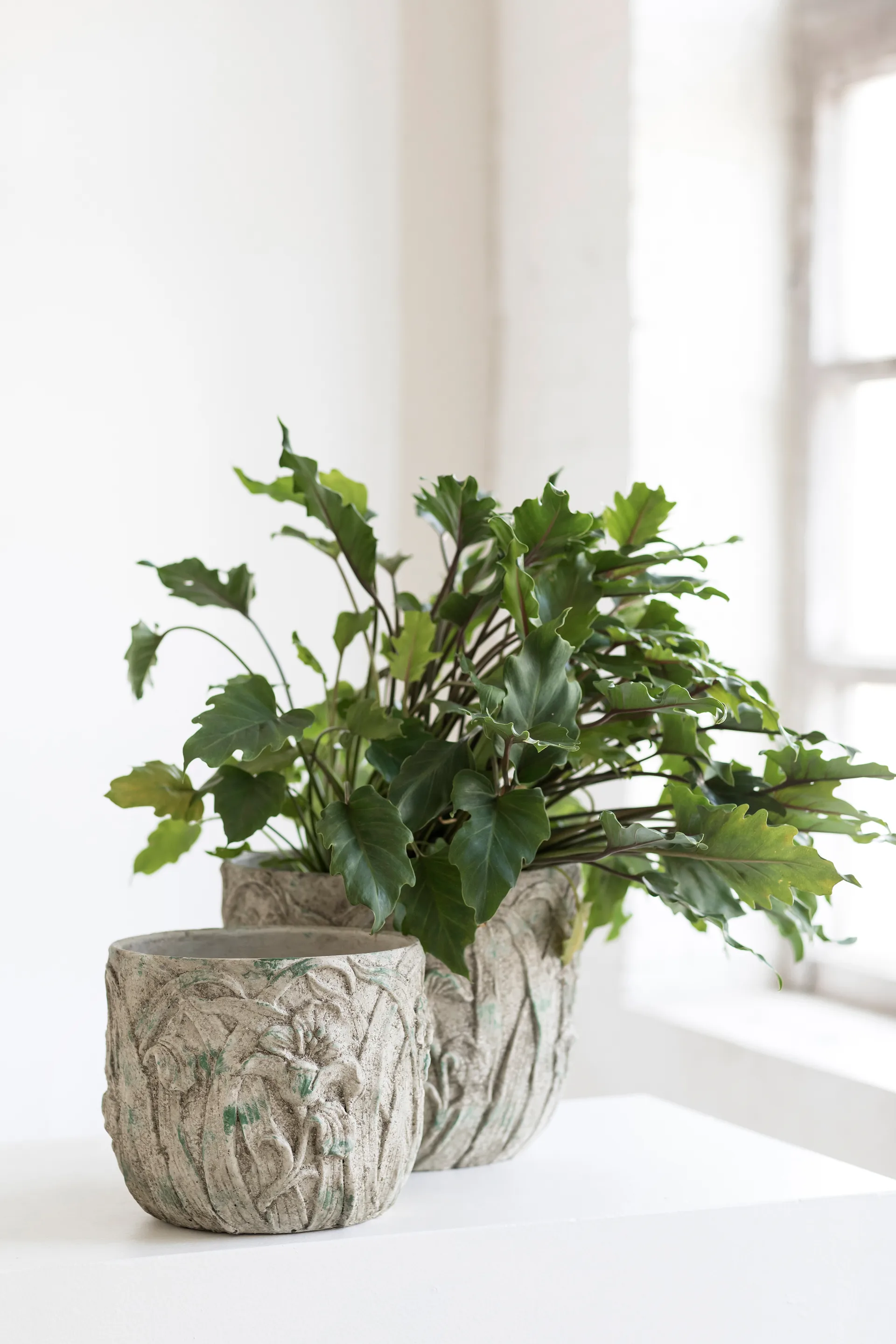 Pot motif fleurs Rustic M 25,5 cm, Grey Serax