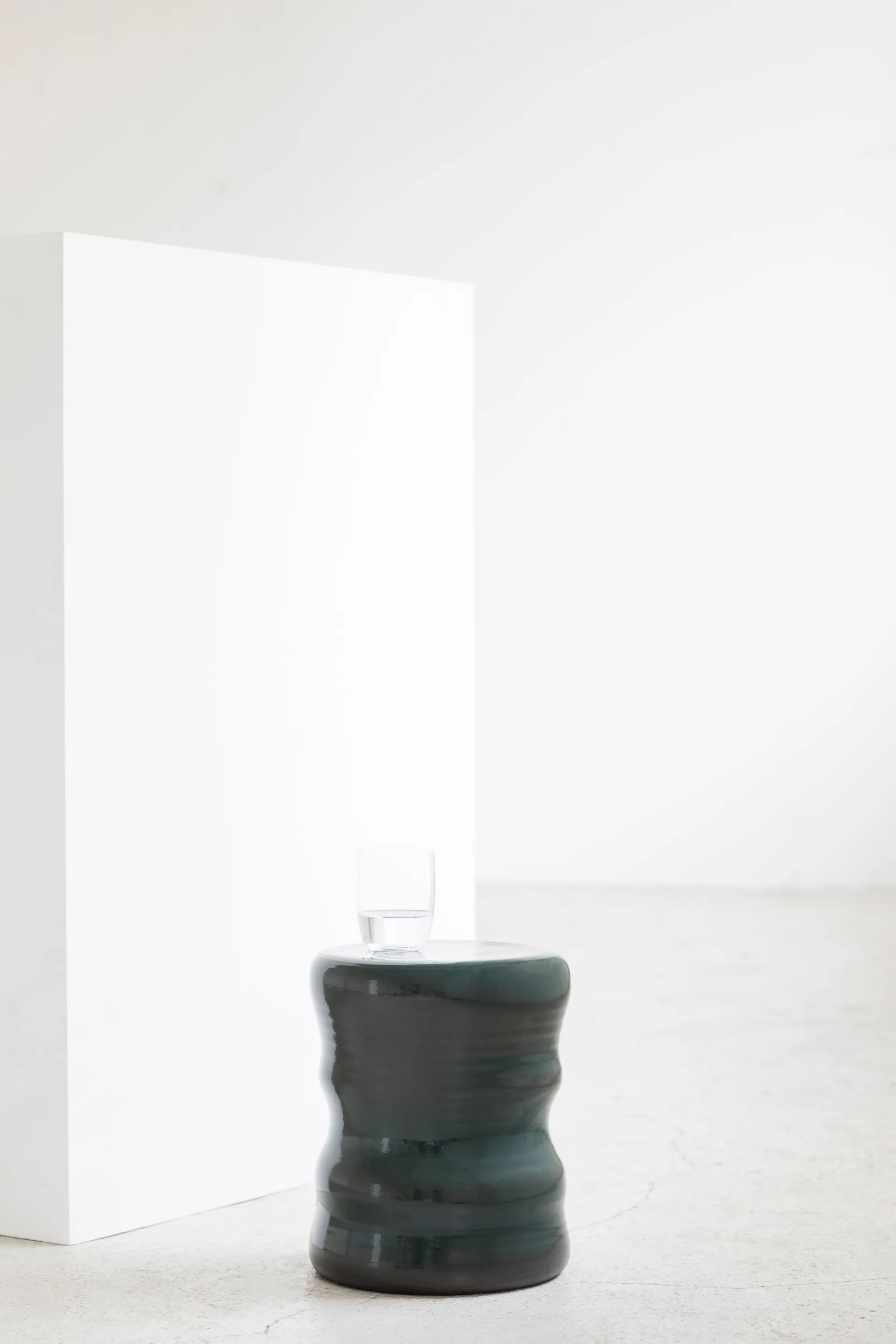 Table d’appoint Pawn Ø29x34 cm, Vert Serax