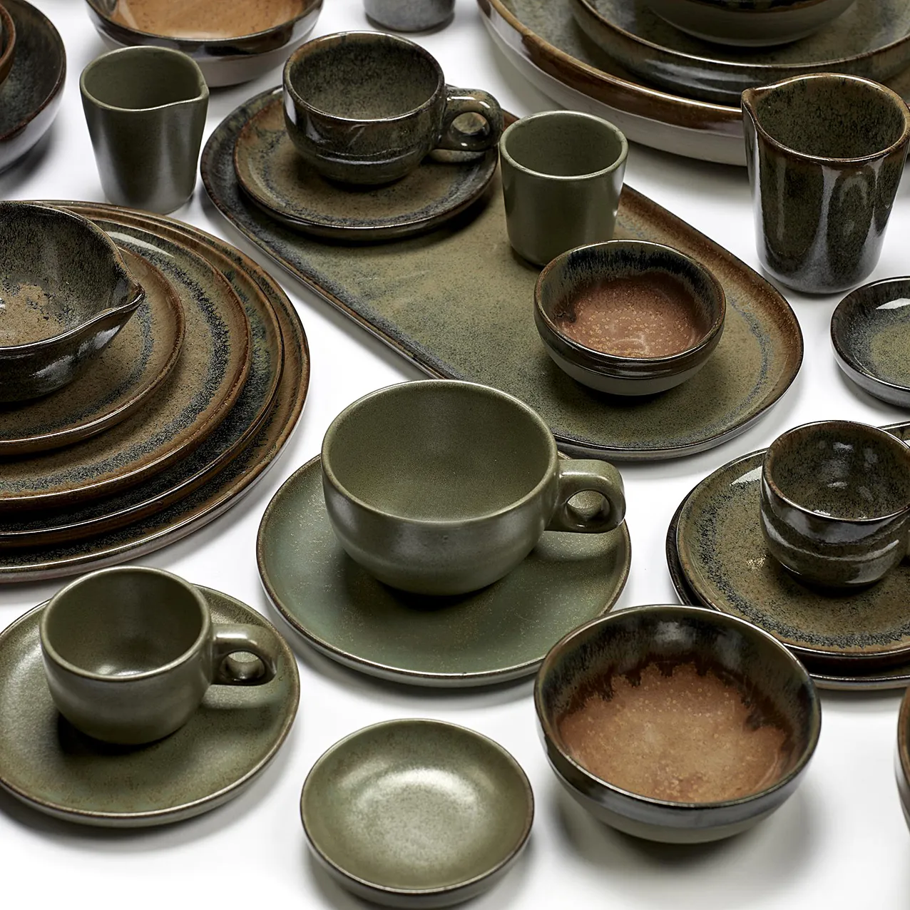 Tasse à cappuccino avec soucoupe Surface 23 cl, Camogreen Serax