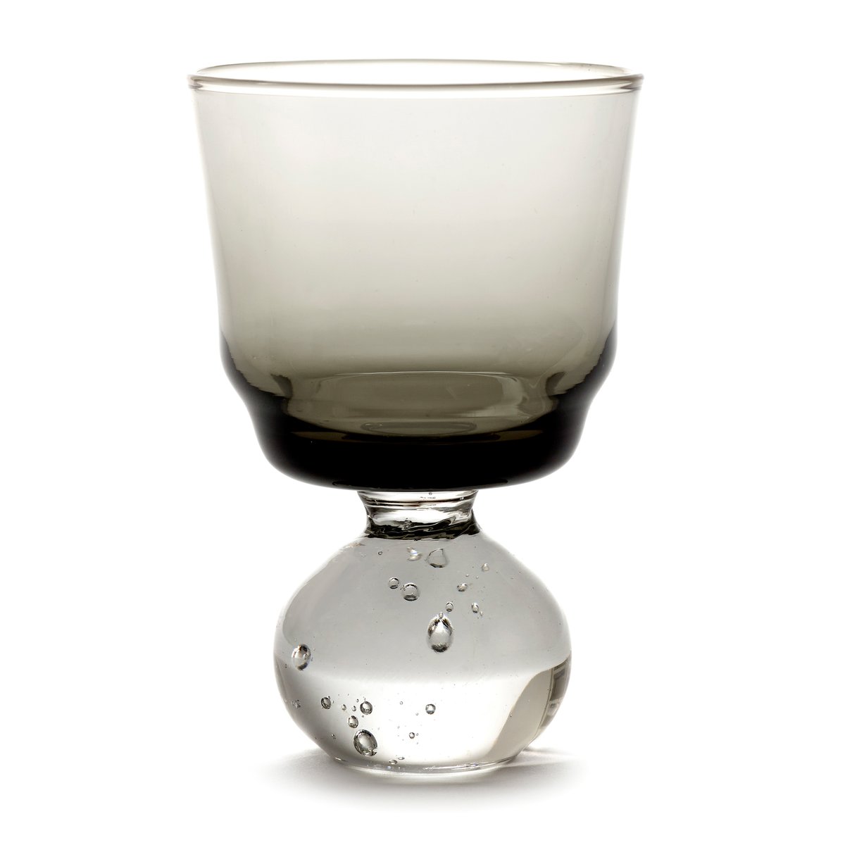 Serax Verre à pied Eternal snow S 6,3 cm Gris fumé | Design Scandinave | Verres à eau | Gris