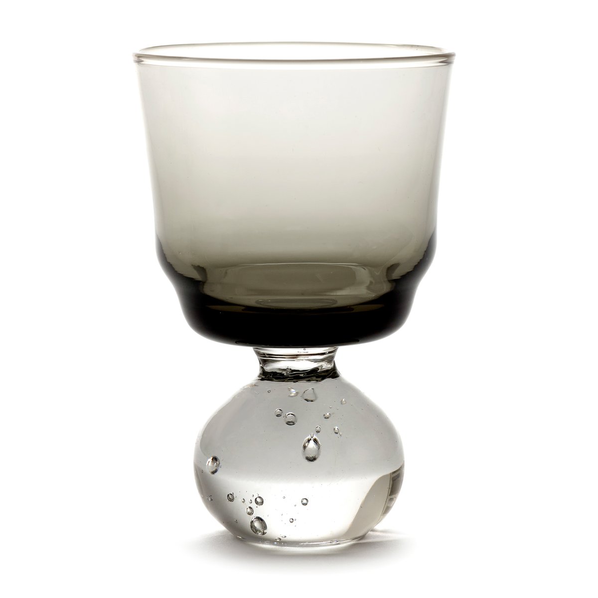 serax verre à pied eternal snow s ø6,3 cm gris fumé