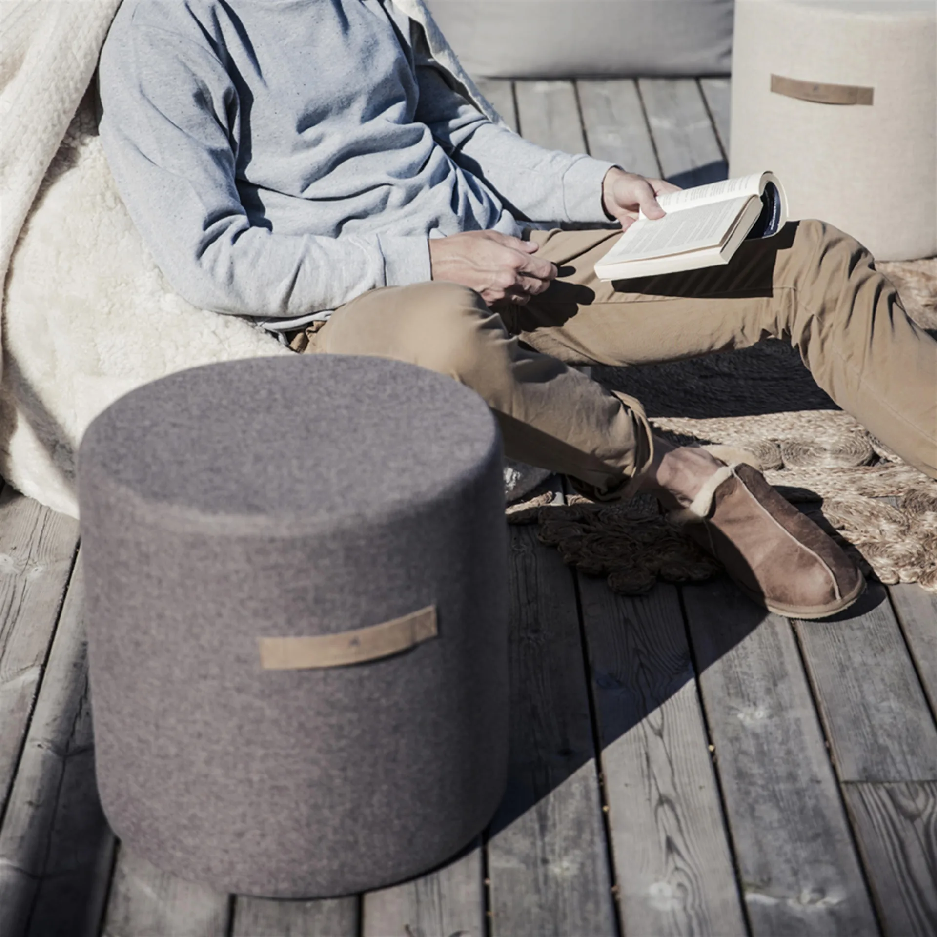 Pouf Shepherd Sara 40 cm, granite Shepherd of Sweden