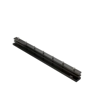 Porte-manteau Cutter - Chêne, teinté noir, 7 pcs boutons - Skagerak