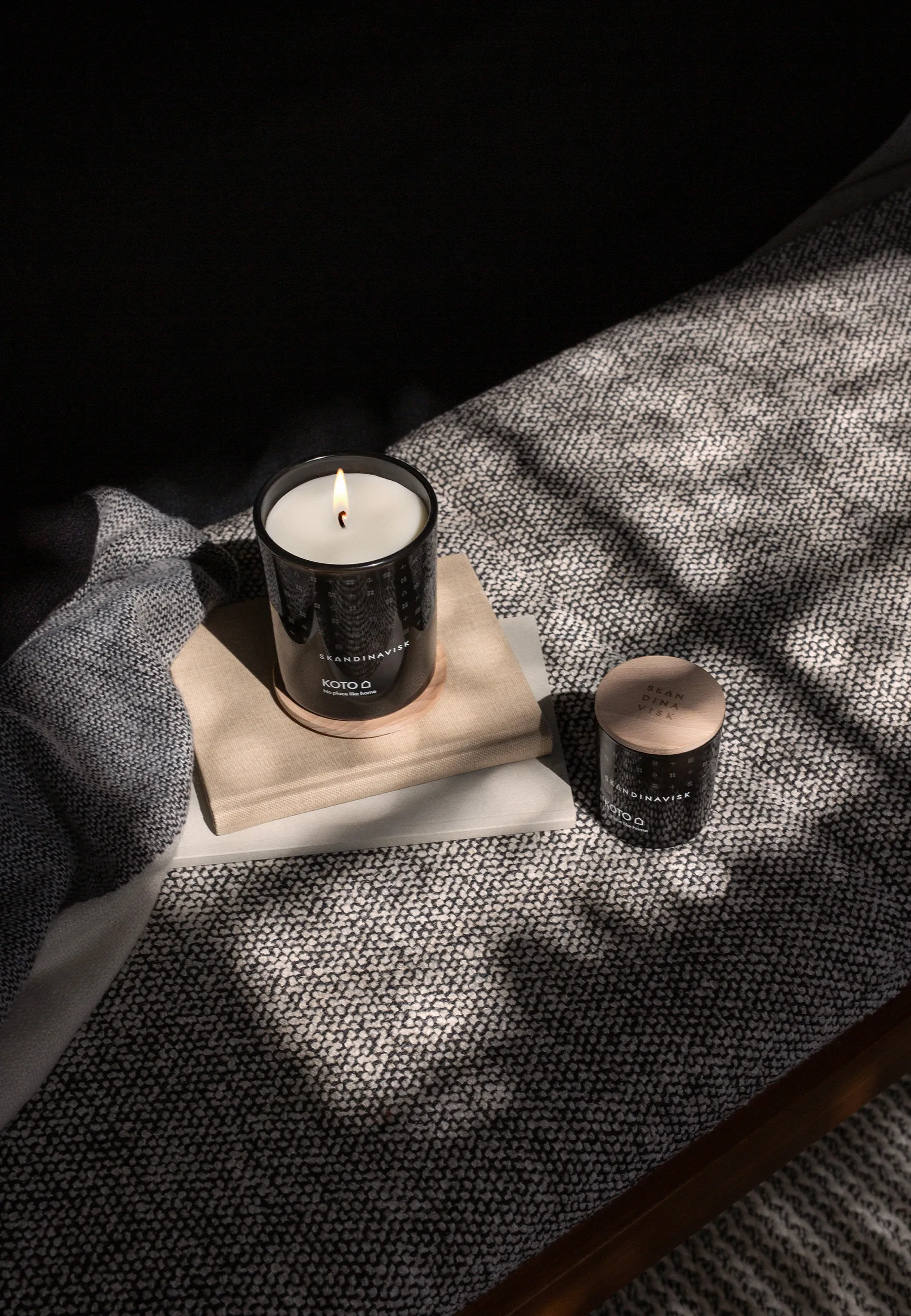 Bougie parfumée avec couvercle Koto, 65 g Skandinavisk