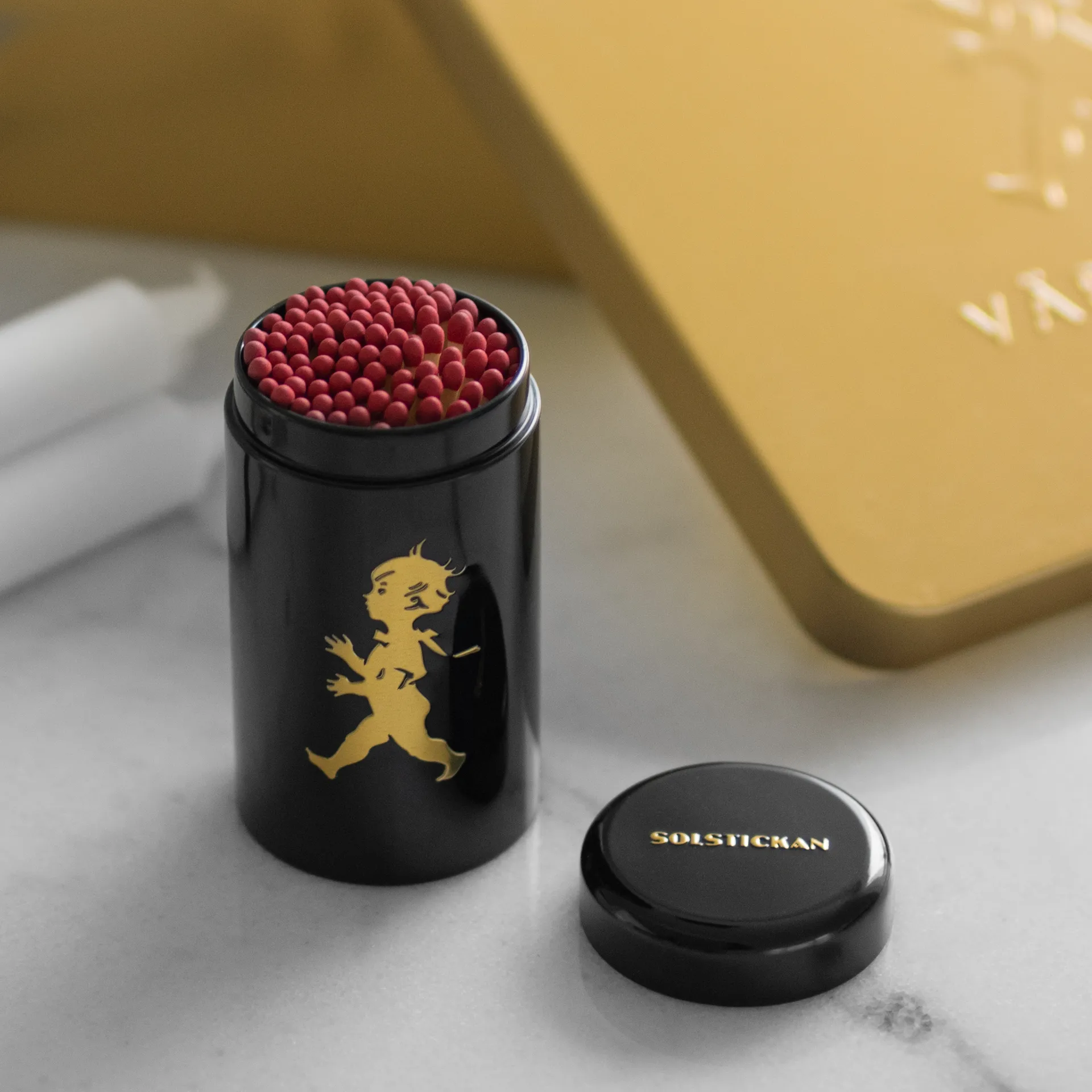 Boîte d'allumettes Solstickan 100 pièces, Noir-or Solstickan Design