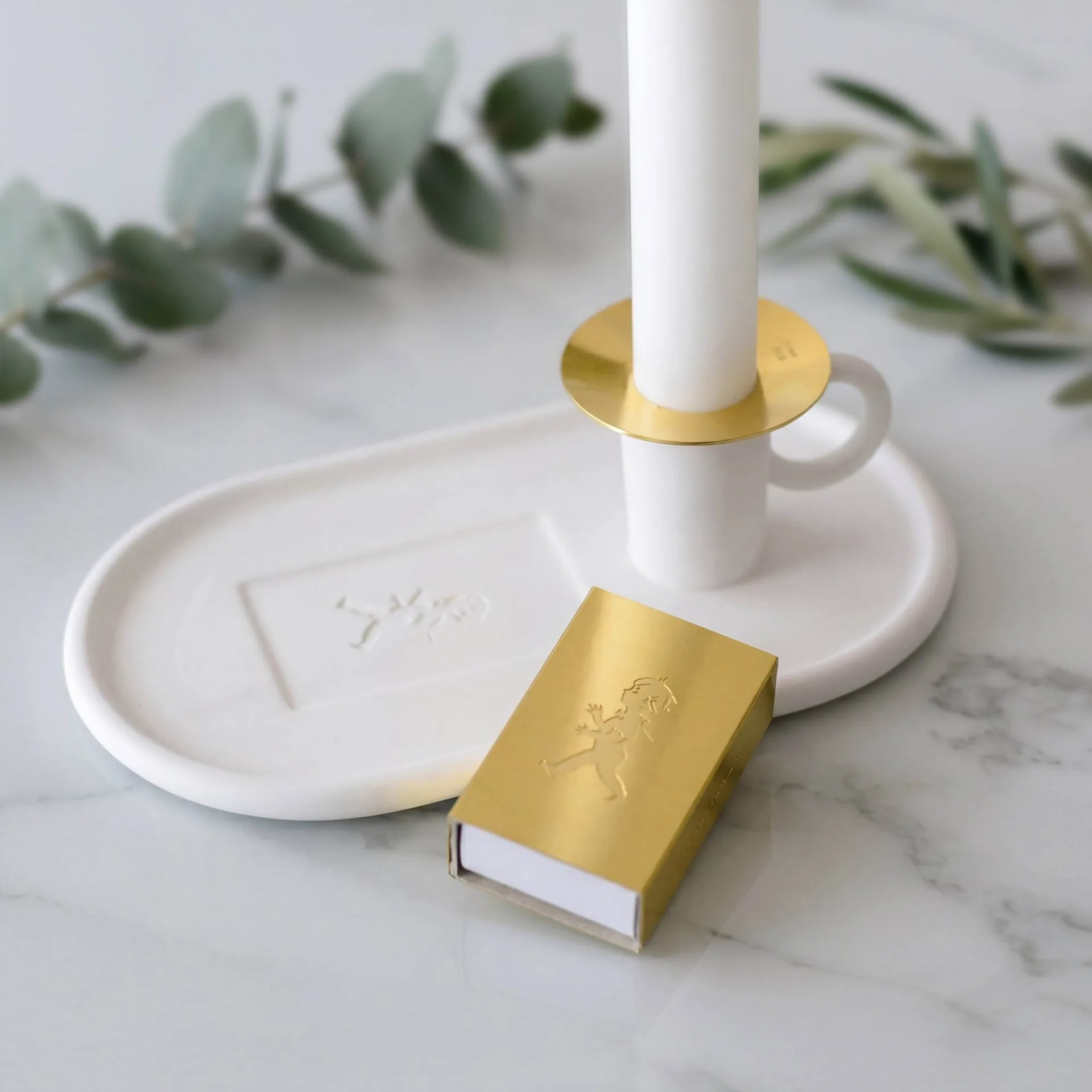 Bougeoir de chambrette avec étui à allumettes, Blanc Solstickan Design