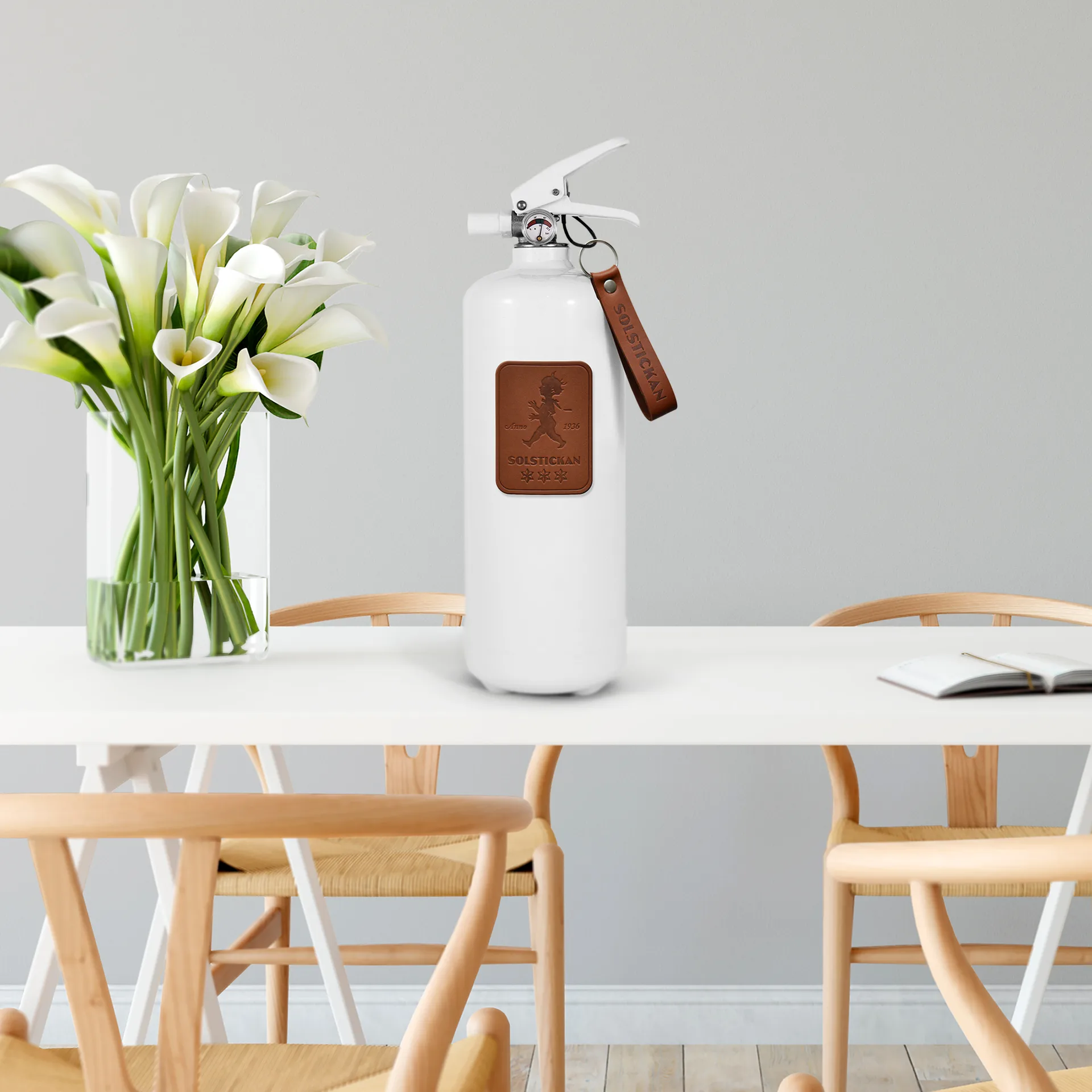 Extincteur Solstickan 2 kg, Cuir marron foncé Solstickan Design