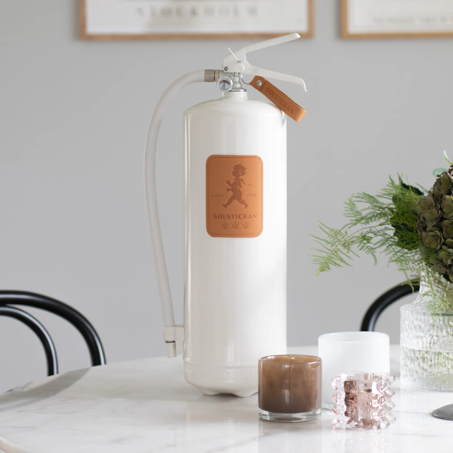 Extincteur Solstickan 6 kg, Cuir blanc-clair Solstickan Design