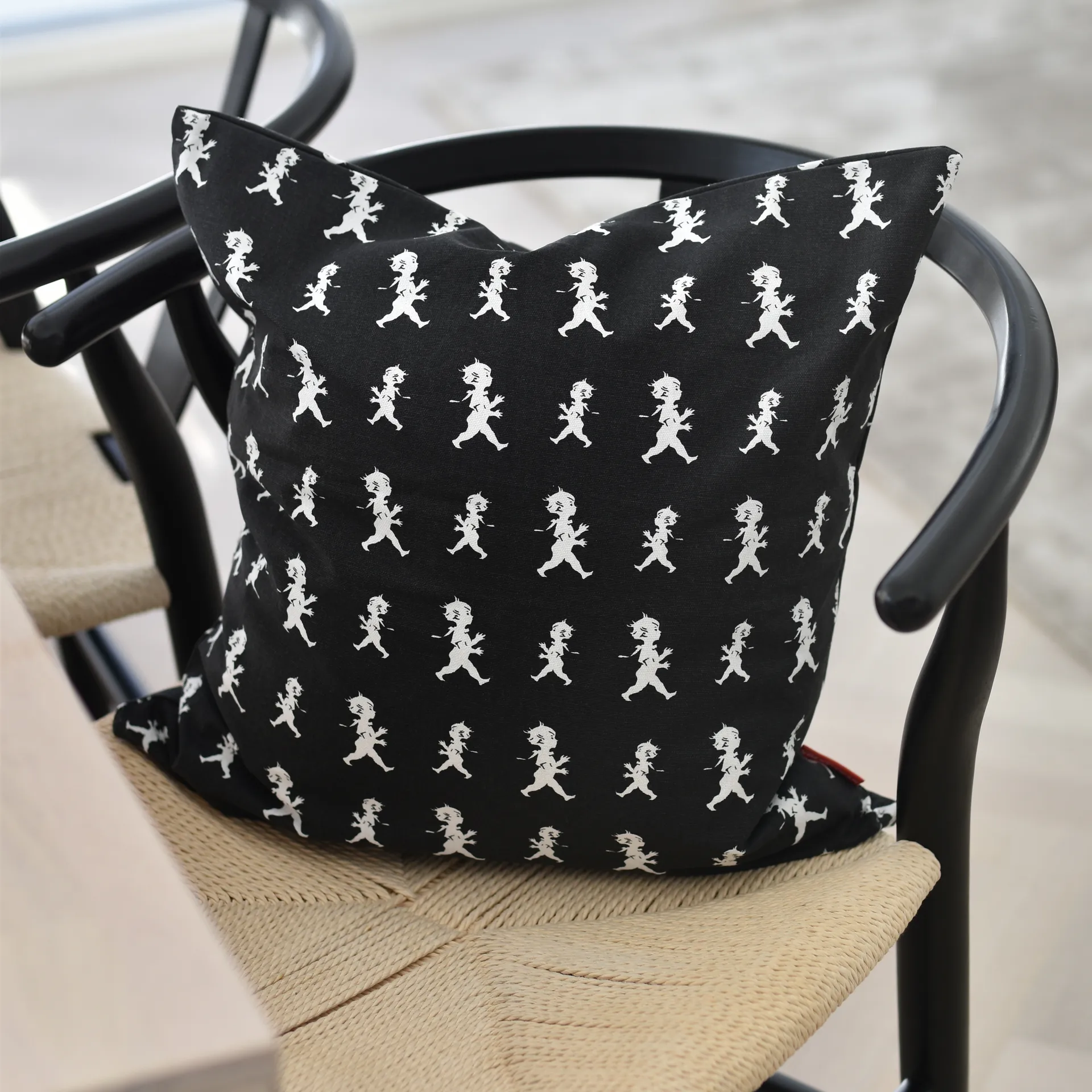 Housse de coussin Solstickan 50x50 cm, Noir Solstickan Design