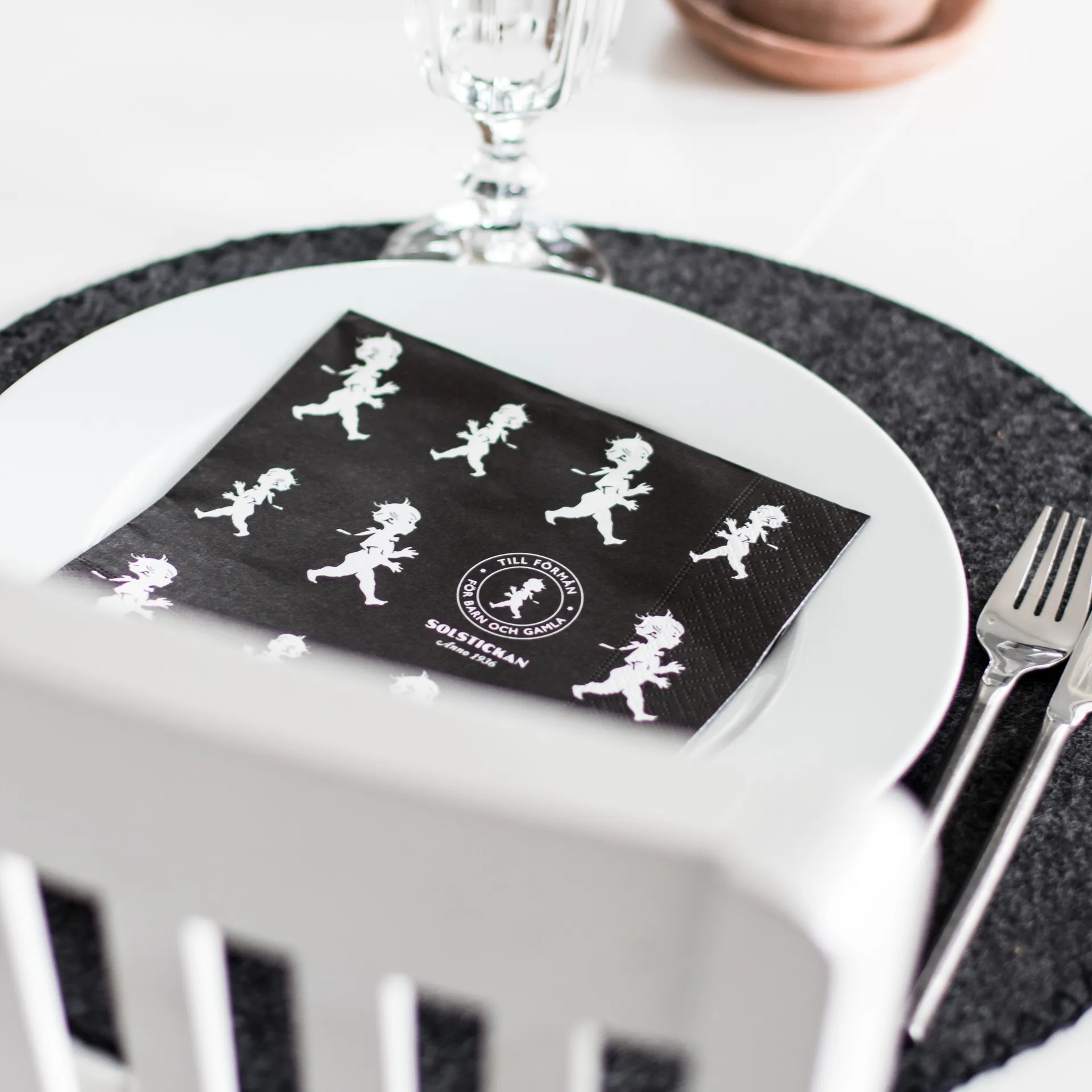 Serviette Solstickan 33x33 cm, lot de 20, Noir Solstickan Design