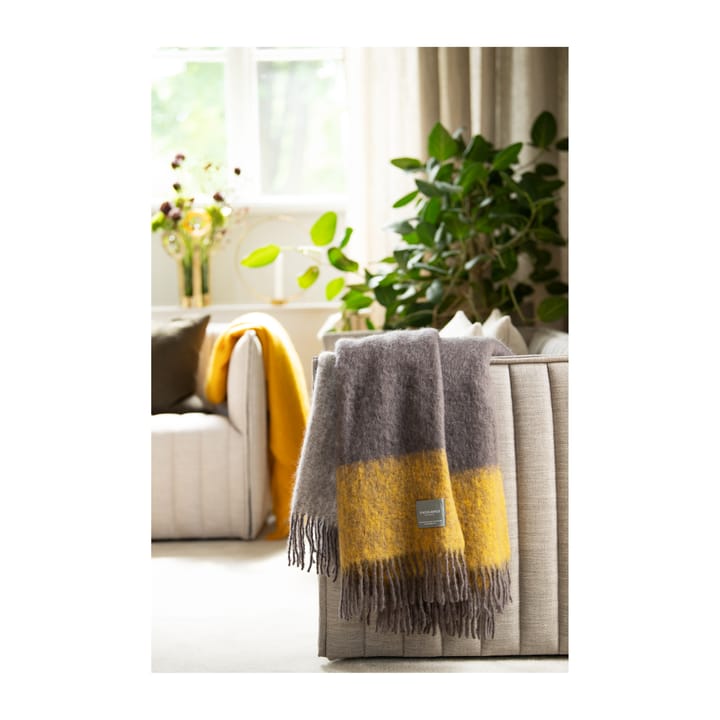 Plaid Mohair, rayures moutarde et charbon de bois Stackelbergs