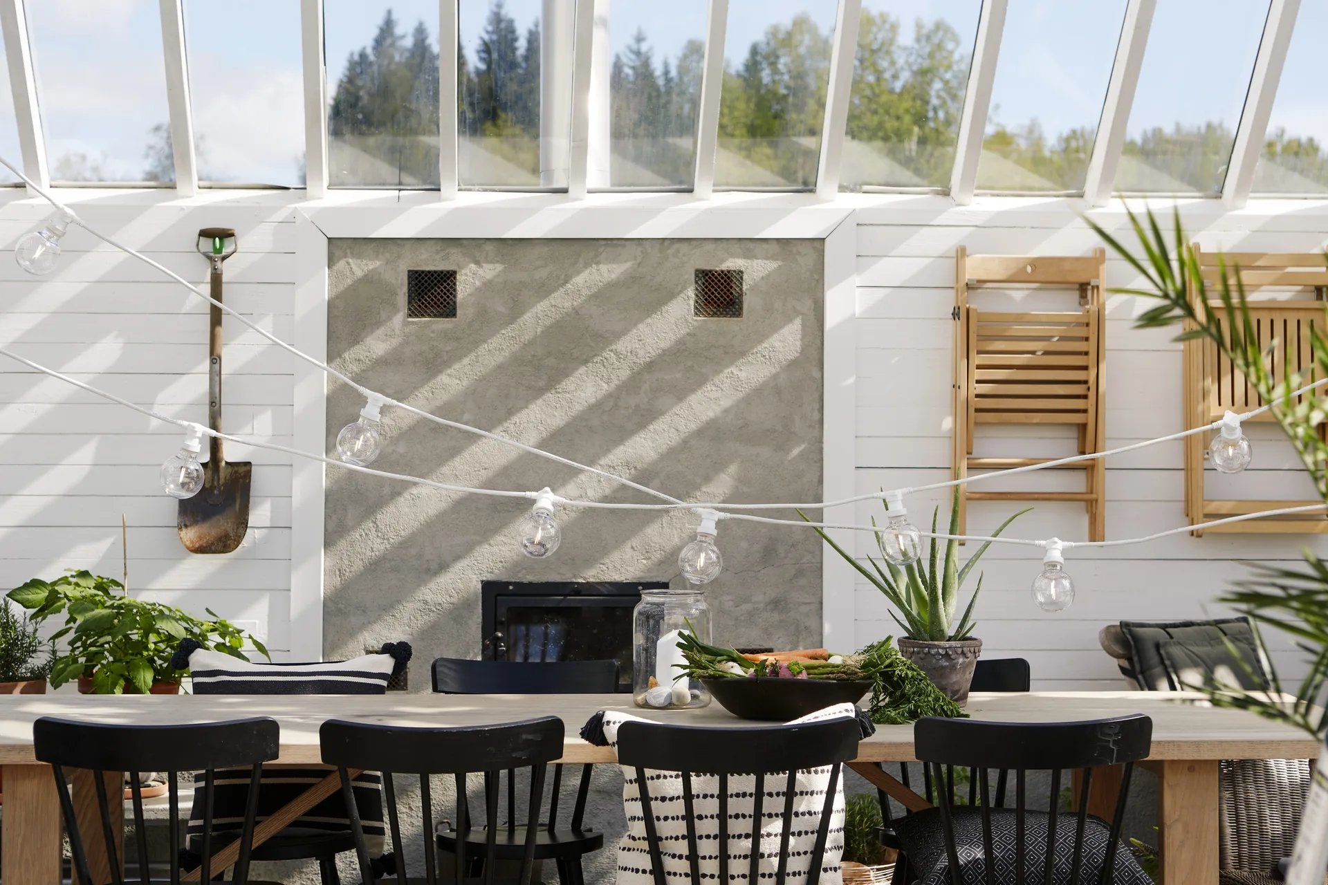 Ampoule Star trading G95 E27 extérieur, Blanc chaud, 70lm Star Trading