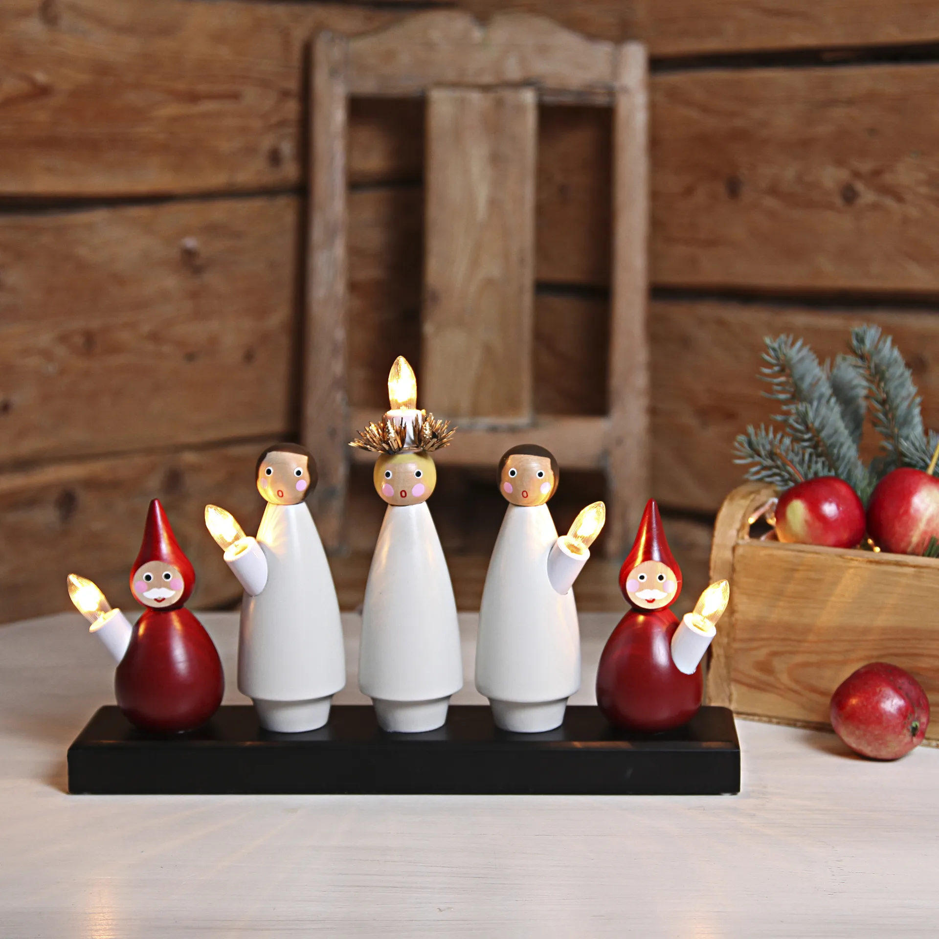 Arche de bougies Lucia Choir, blanc-rouge Star Trading