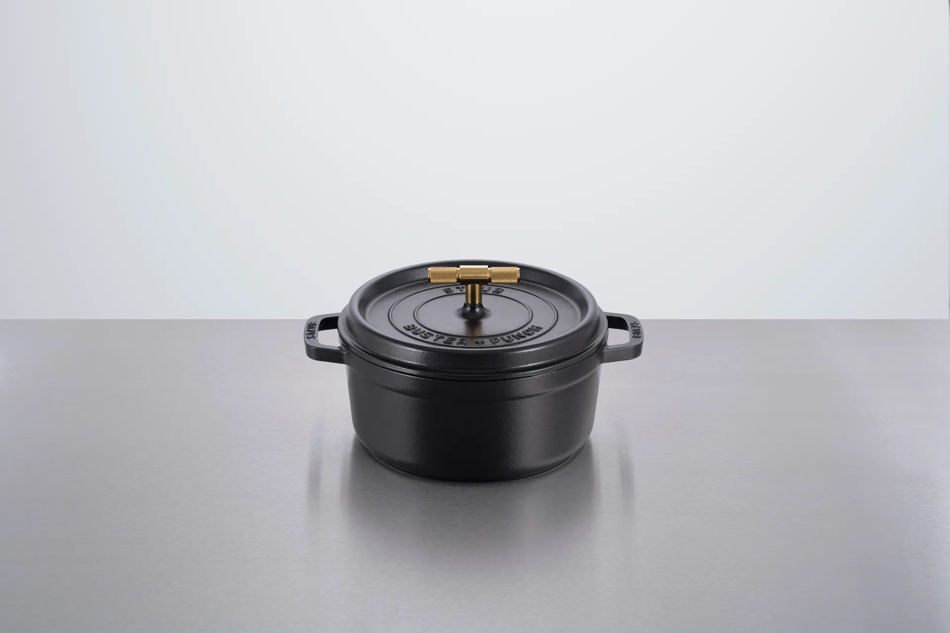 Casserole en fonte avec laiton Buster & Punch, 3,8 L STAUB