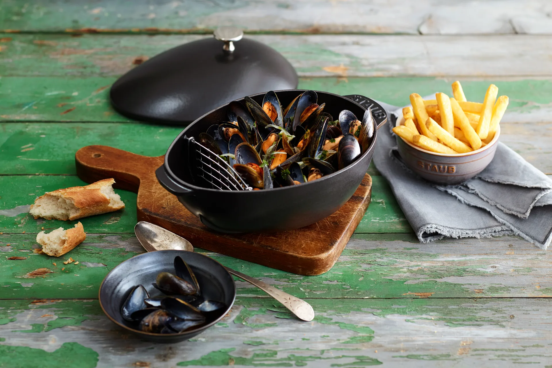Cocotte en fonte moule Staub 2 l, noir STAUB