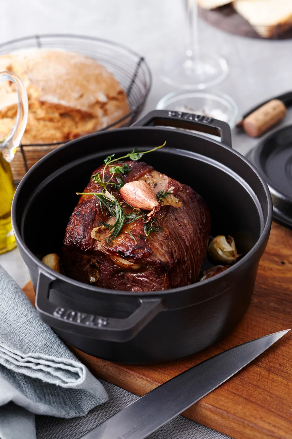 Cocotte en fonte ronde Staub 5,2 l, noir STAUB