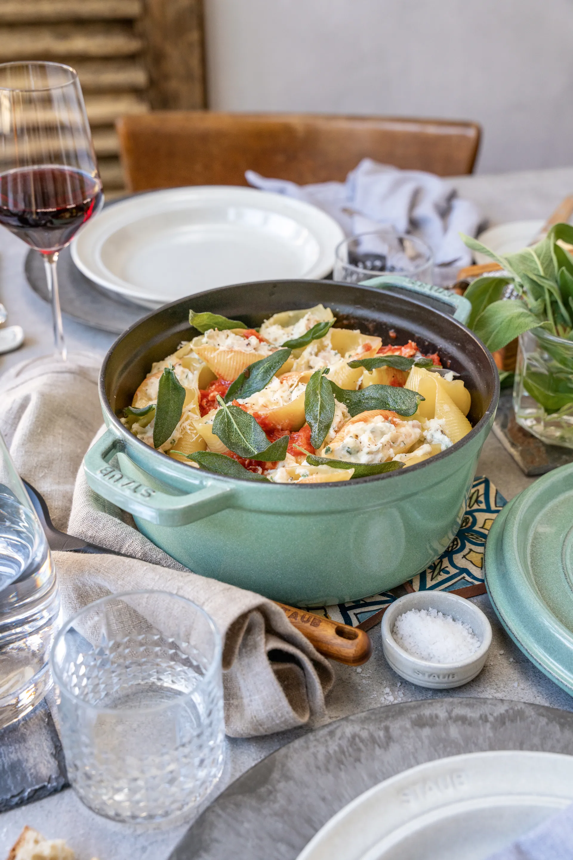 Cocotte en fonte ronde Staub 5,2 l, Sauge STAUB