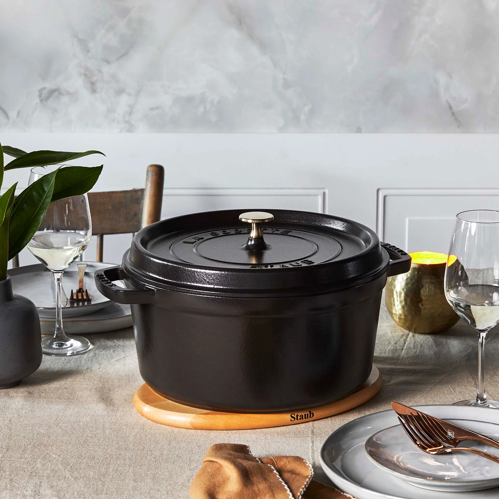 Cocotte en fonte ronde Staub 6,7 l, noir STAUB