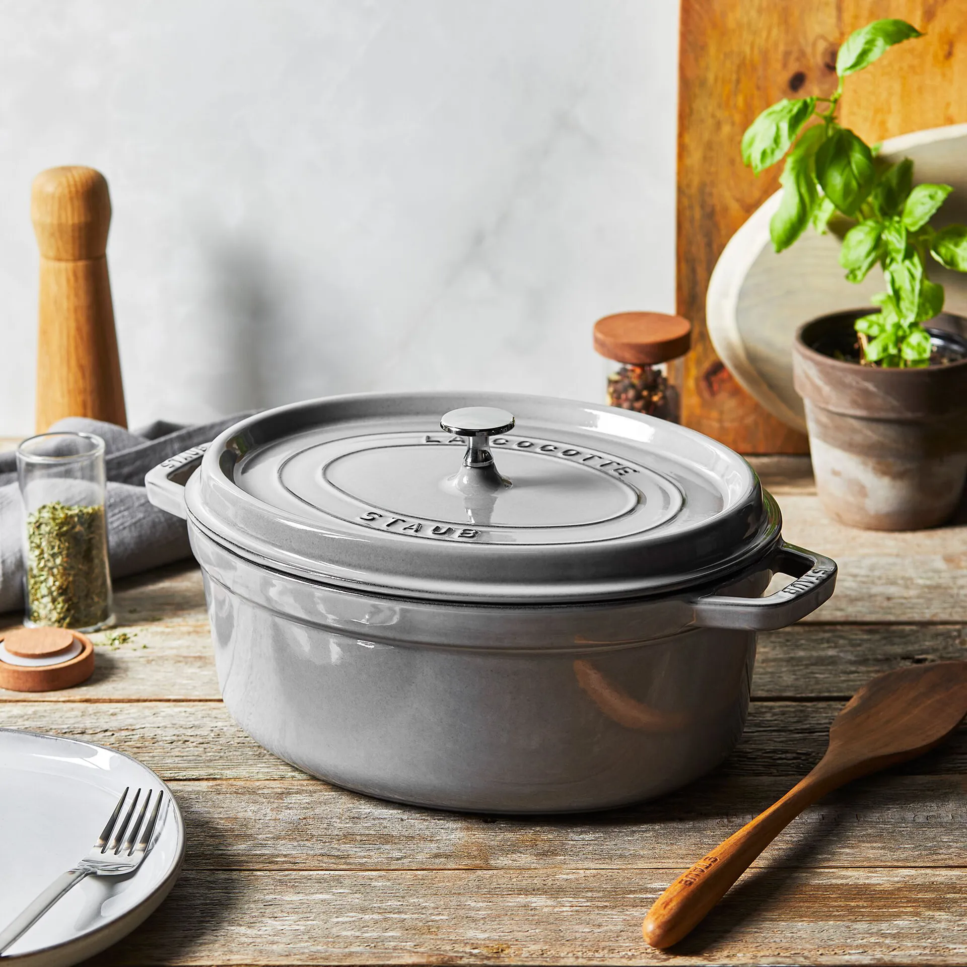 Cocotte ovale La Cocotte Staub fonte 2,35 L, Gris graphite STAUB