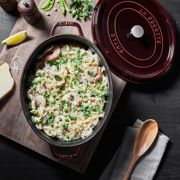 Cocotte ovale La Cocotte Staub fonte 4,2 L - Rouge grenadine - STAUB