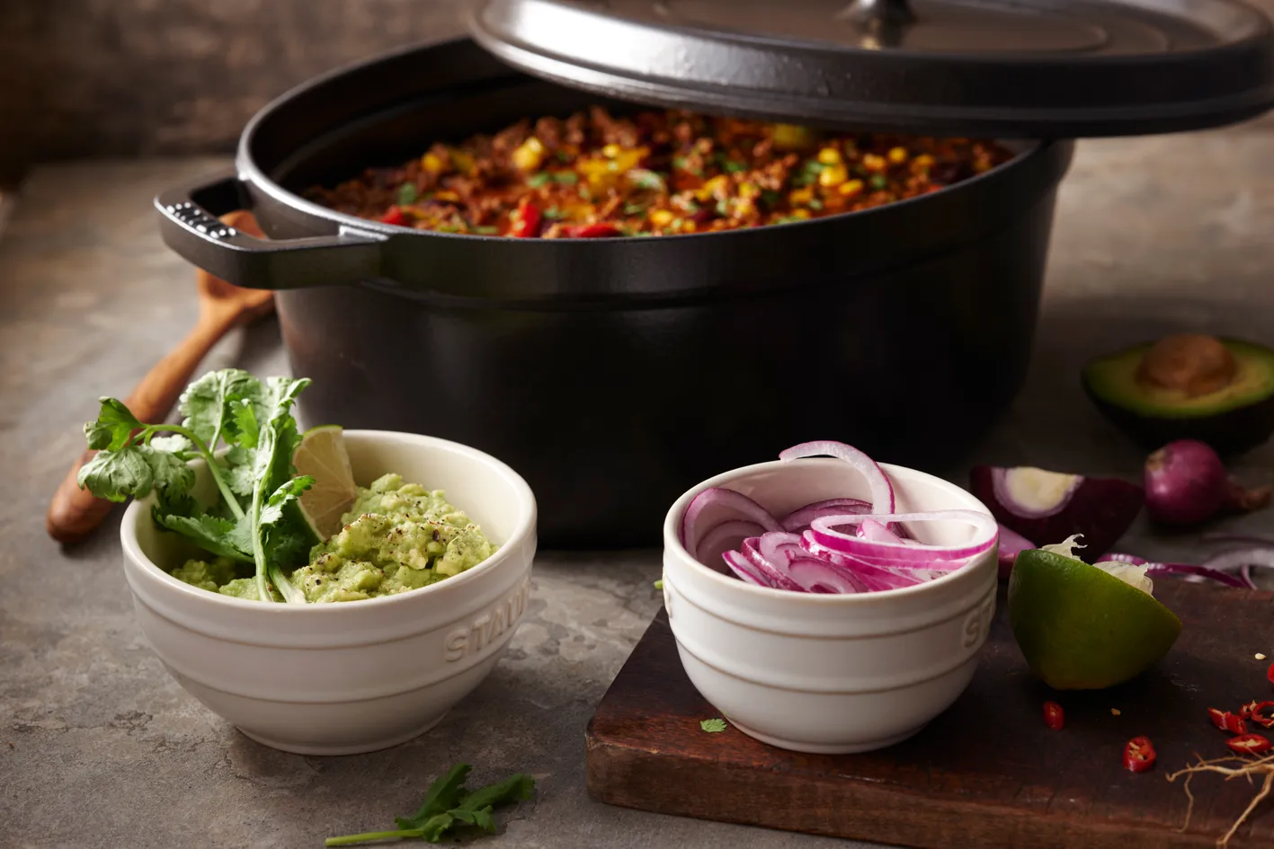 Cocotte ovale La Cocotte Staub fonte 8 L, Noir STAUB