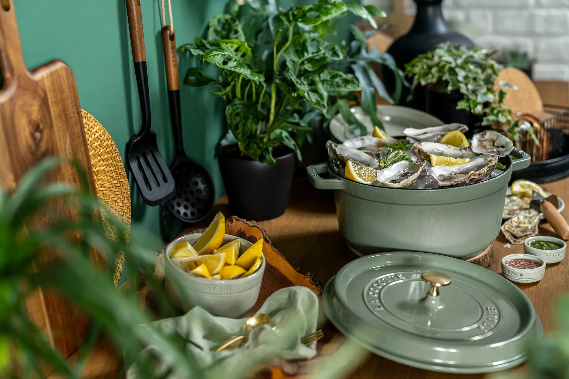 Cocotte ronde La Cocotte Staub fonte 0,25 L, Bois d'eucalyptus STAUB