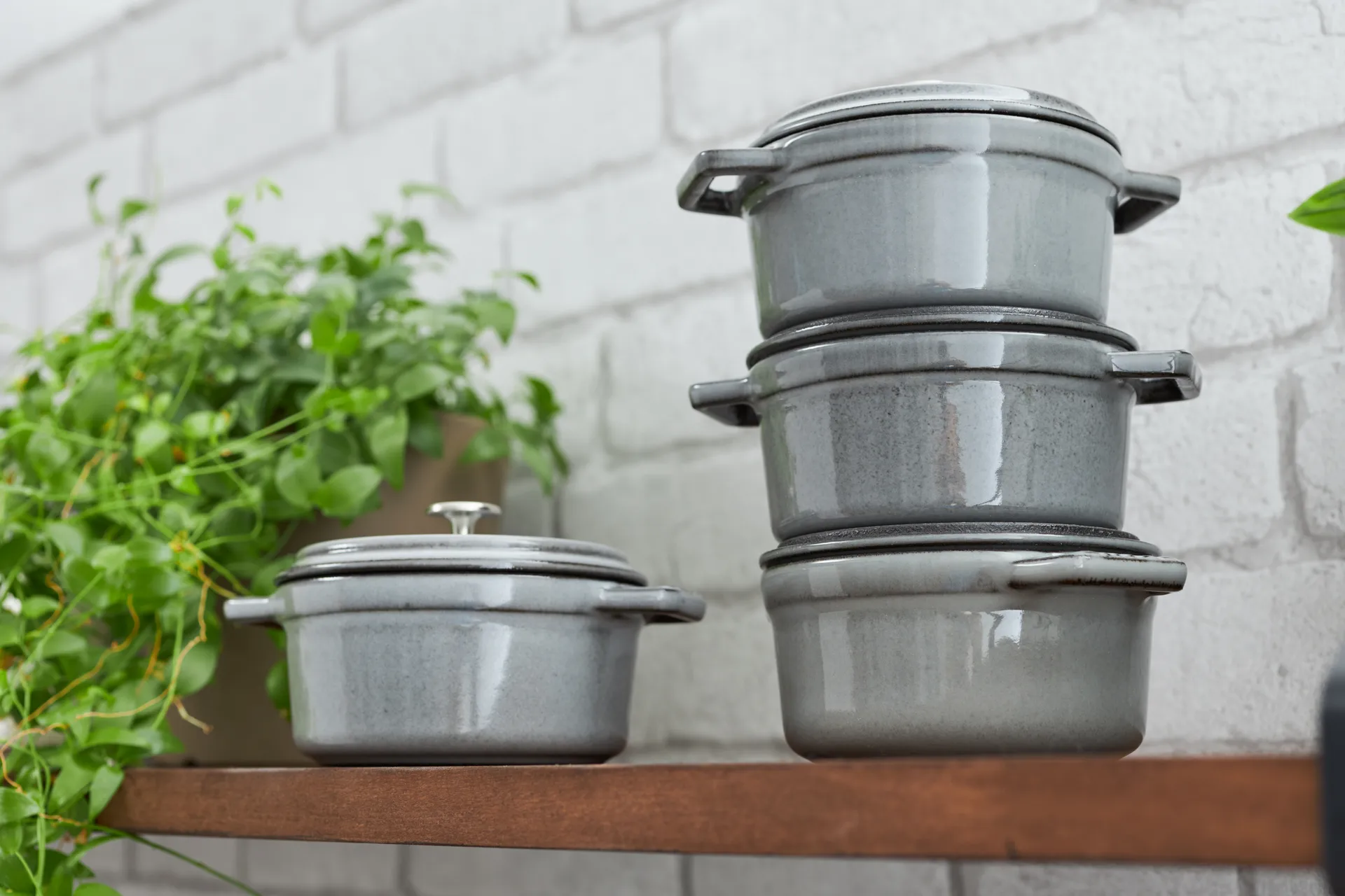 Cocotte ronde La Cocotte Staub fonte 0,8 L, Gris graphite STAUB