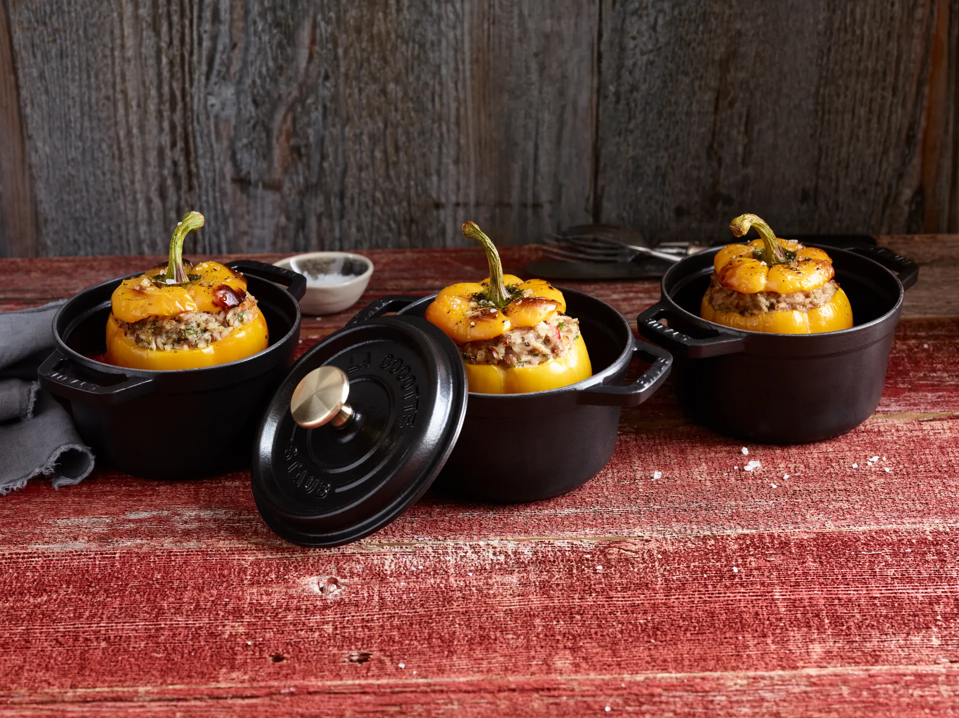 Cocotte ronde La Cocotte Staub fonte 0,8 L, Noir STAUB