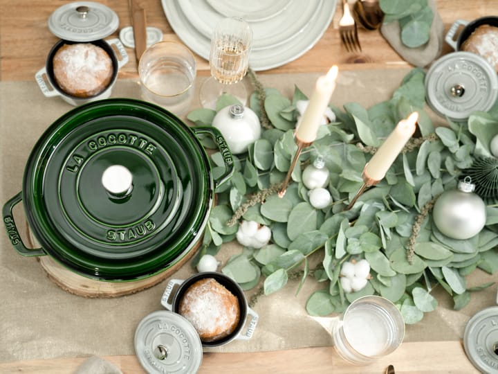 Cocotte ronde La Cocotte Staub fonte 3,8 L, Basilic vert STAUB