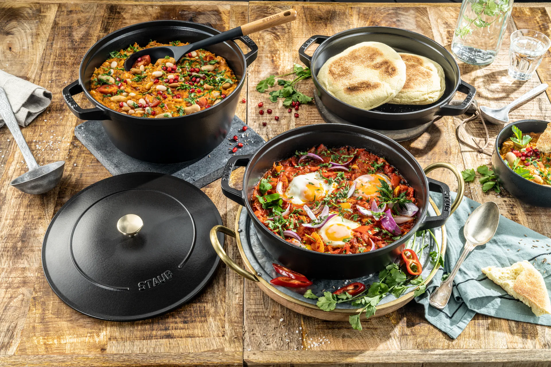 Ensemble de casseroles et poêles empilables Staub 5 pièces, Noir STAUB
