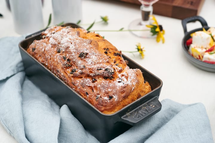 Moule à gâteau en fonte Staub, 23x11 cm STAUB