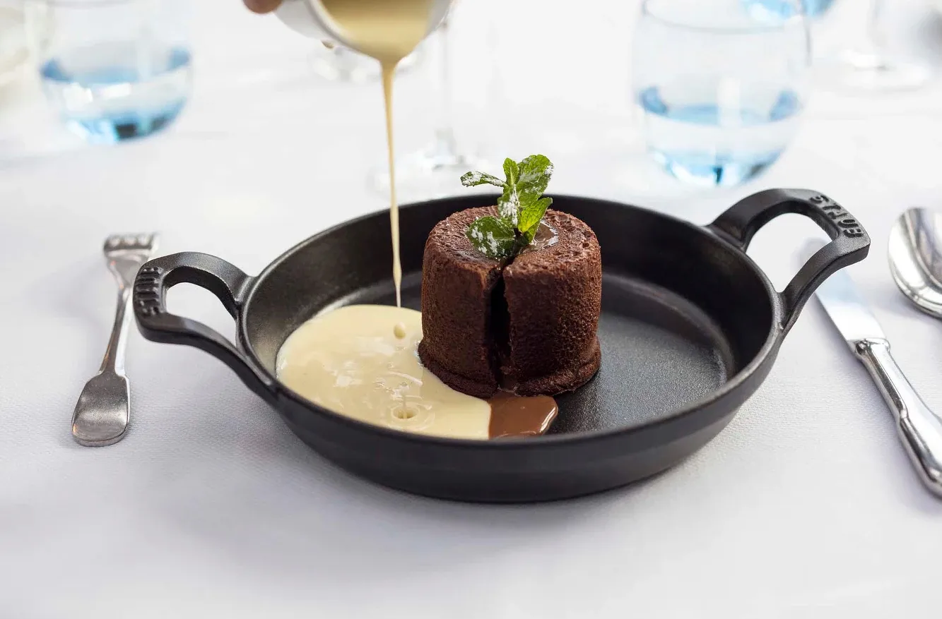 Plat à gratin rond Staub fonte Ø16 cm, Noir STAUB