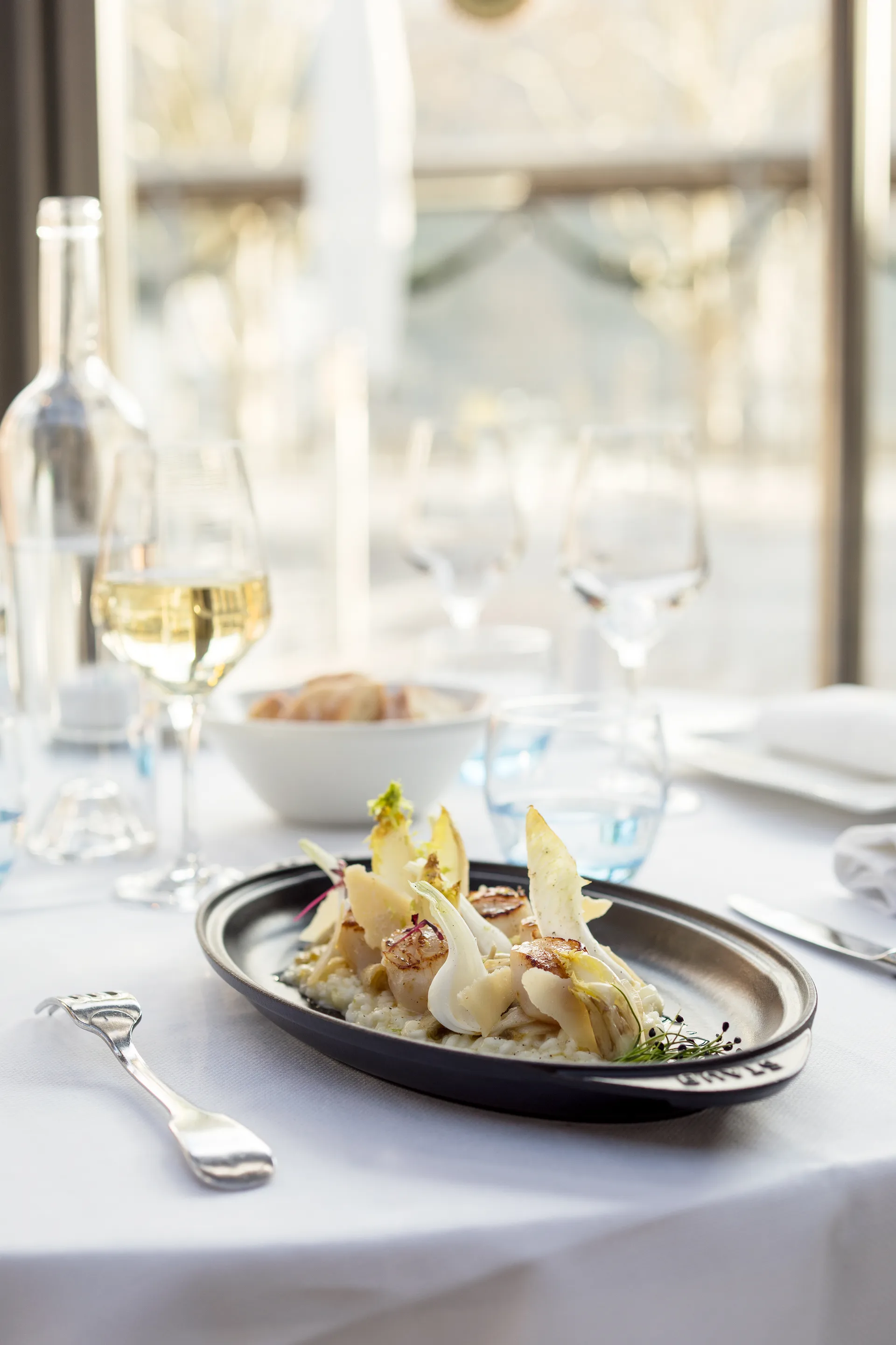 Plat à poisson ovale Staub en fonte, noir STAUB