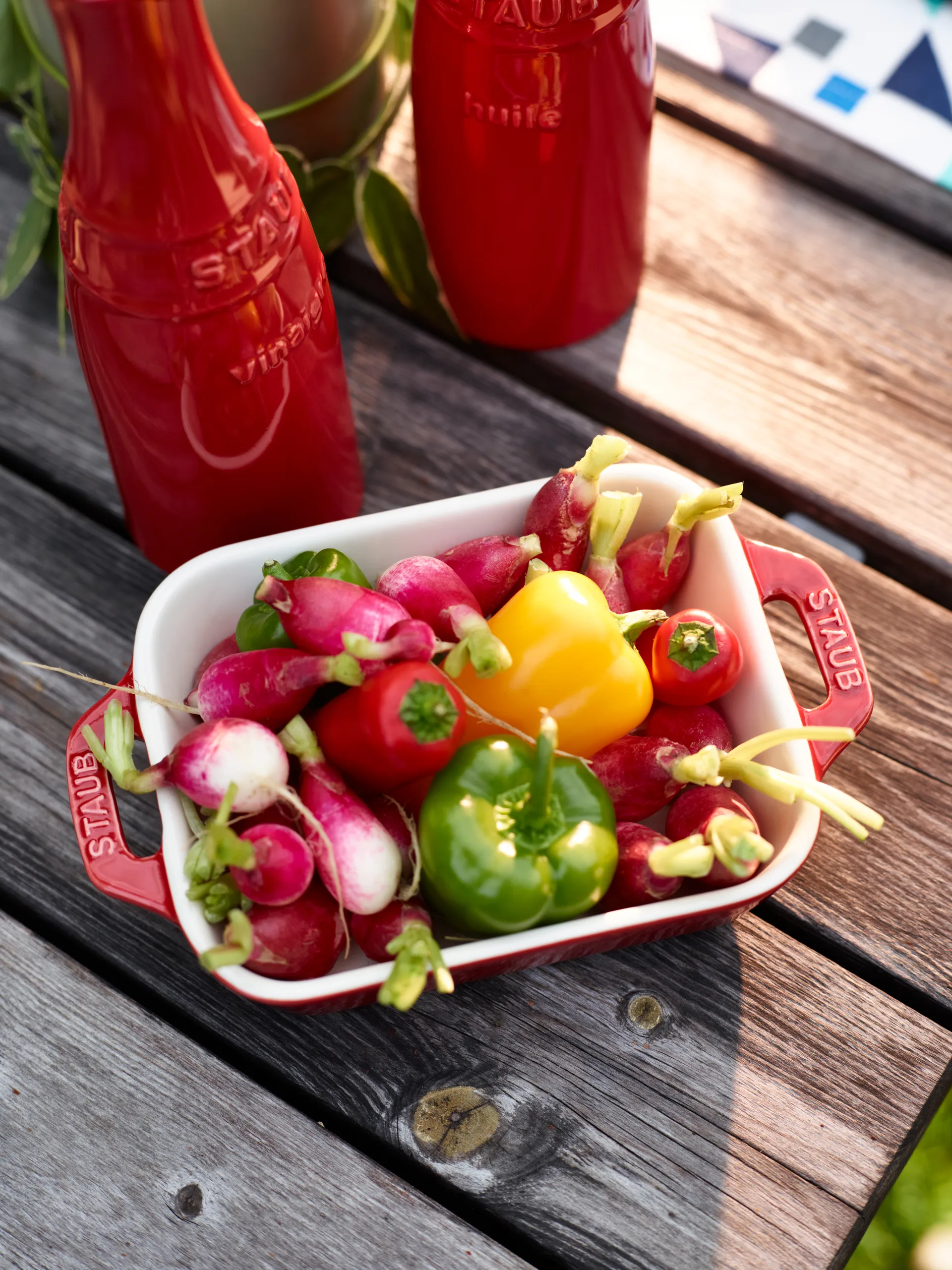 Plat de cuisson rectangulaire Staub 14x11 cm, rouge STAUB