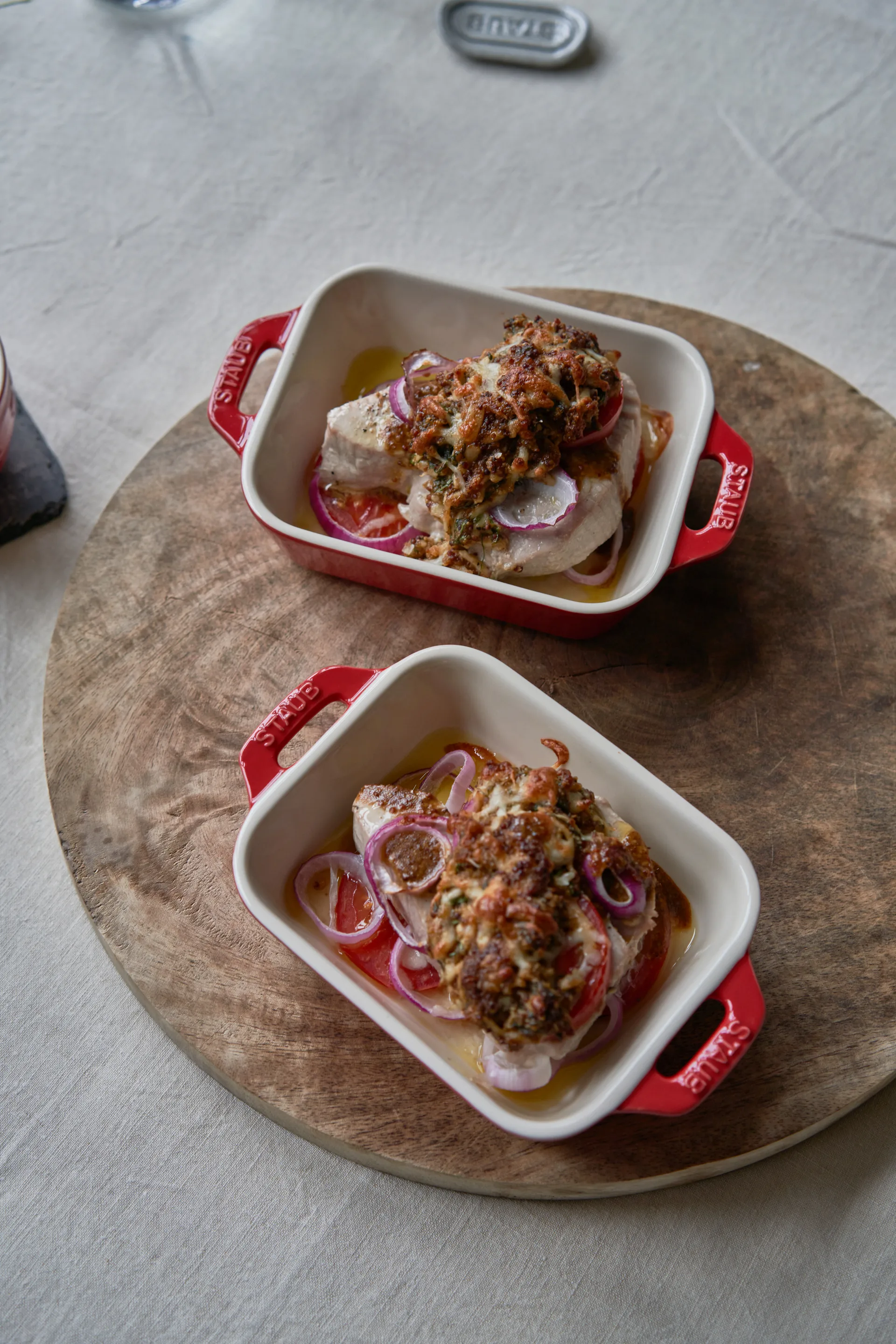 Plat de cuisson rectangulaire Staub 14x11 cm, rouge STAUB