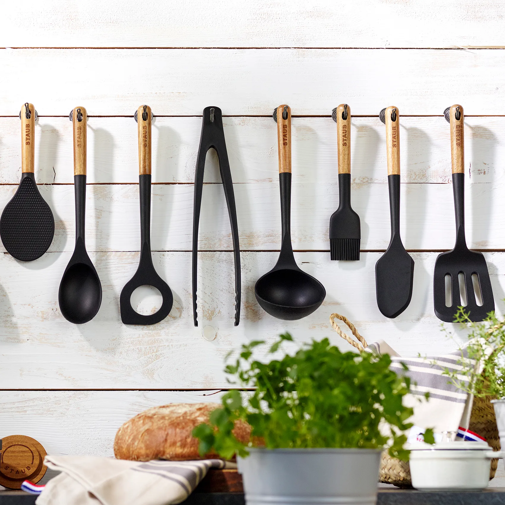 Spatule à pâte Staub, 30cm STAUB