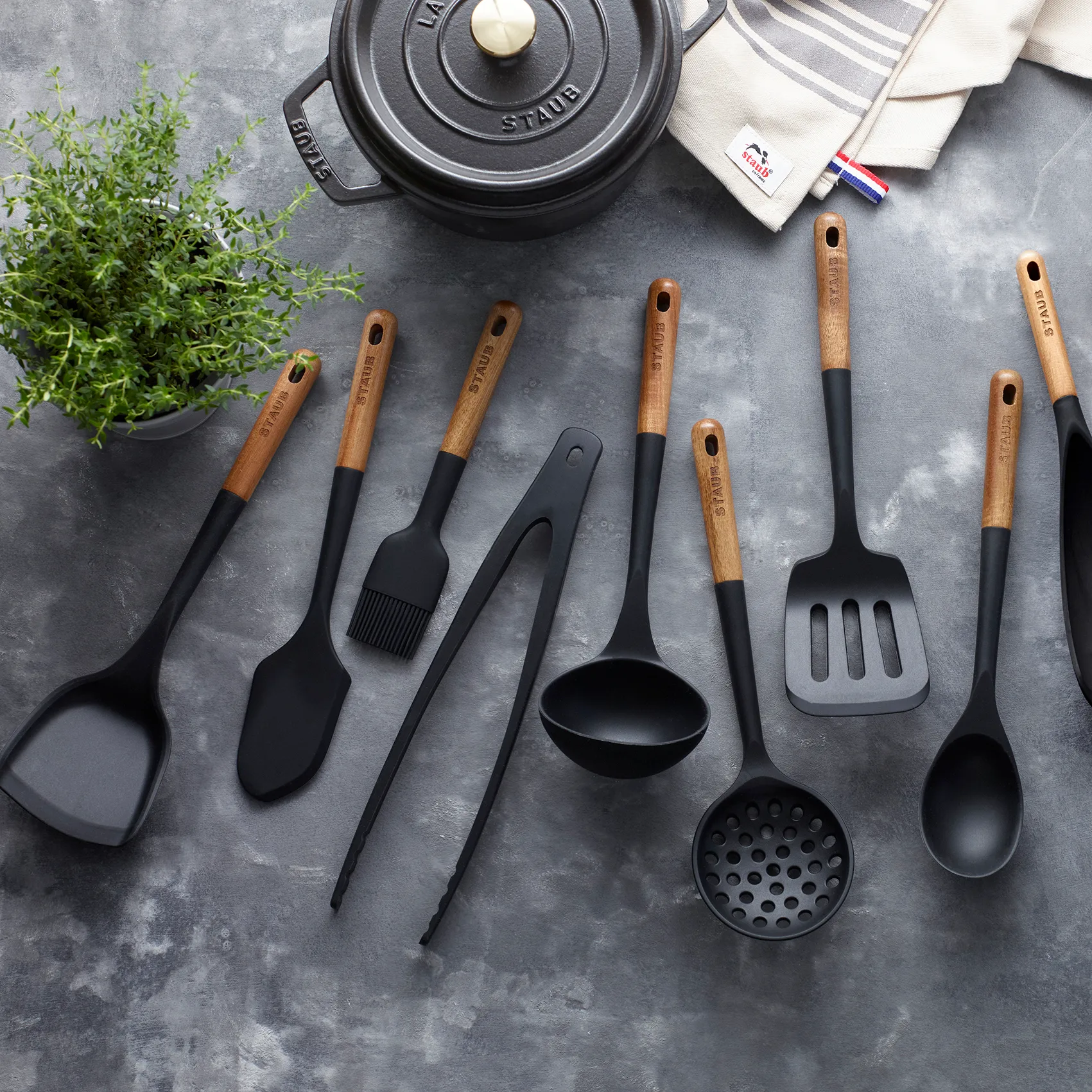 Spature à wok Staub, 31cm STAUB