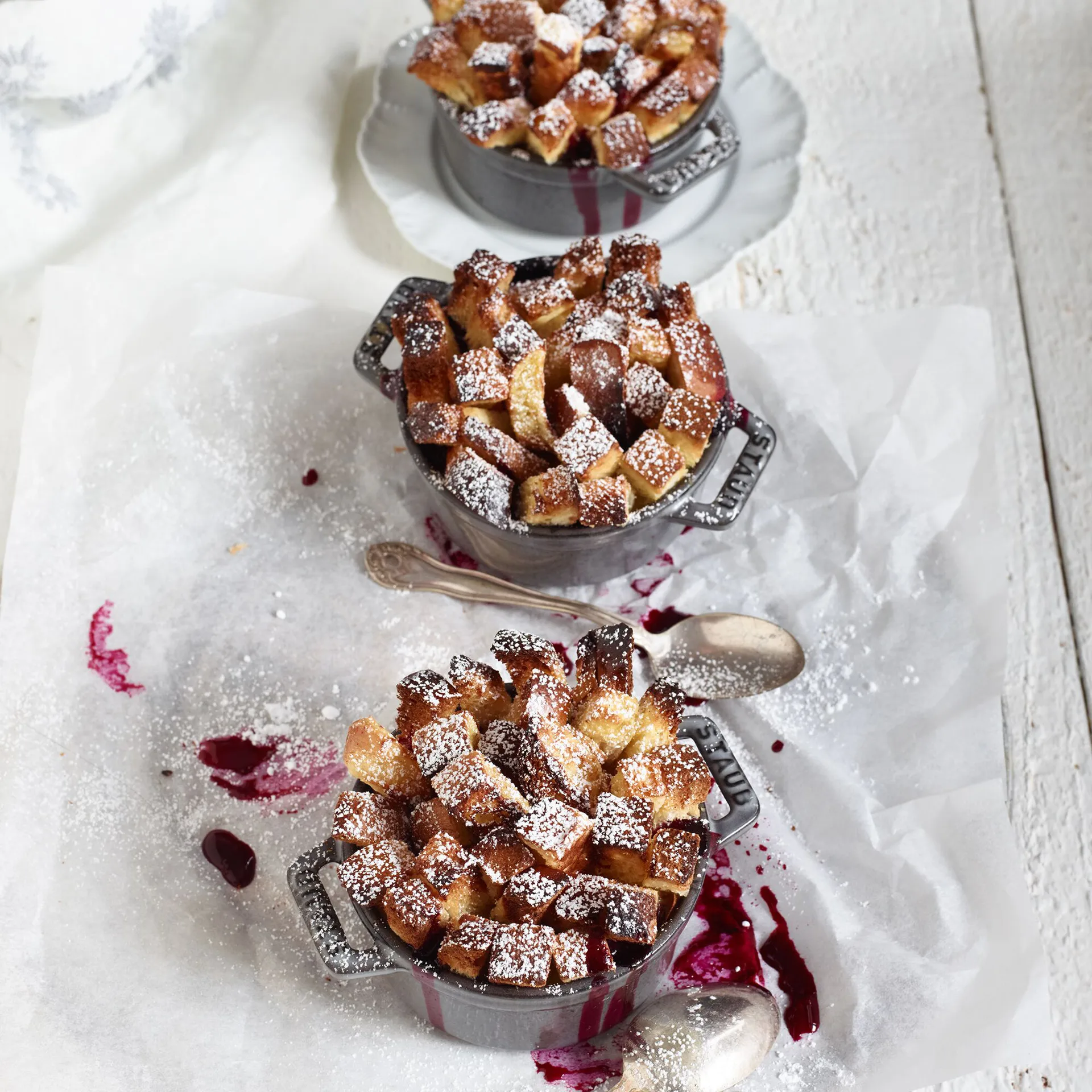 Support de service Staub pour 3 mini cocottes, Bambou STAUB