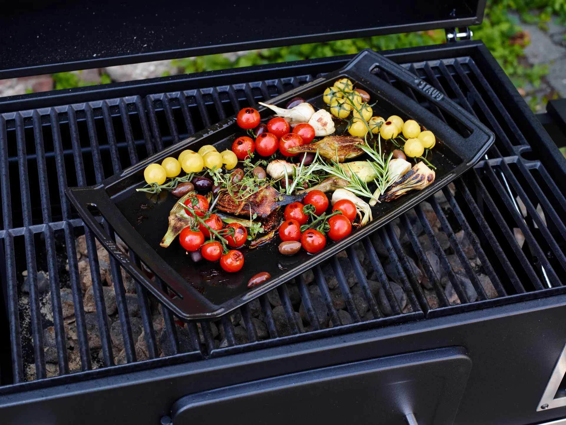 Teppanyaki Staub plaque de cuisson avec poignées 38x25 cm, Noir STAUB