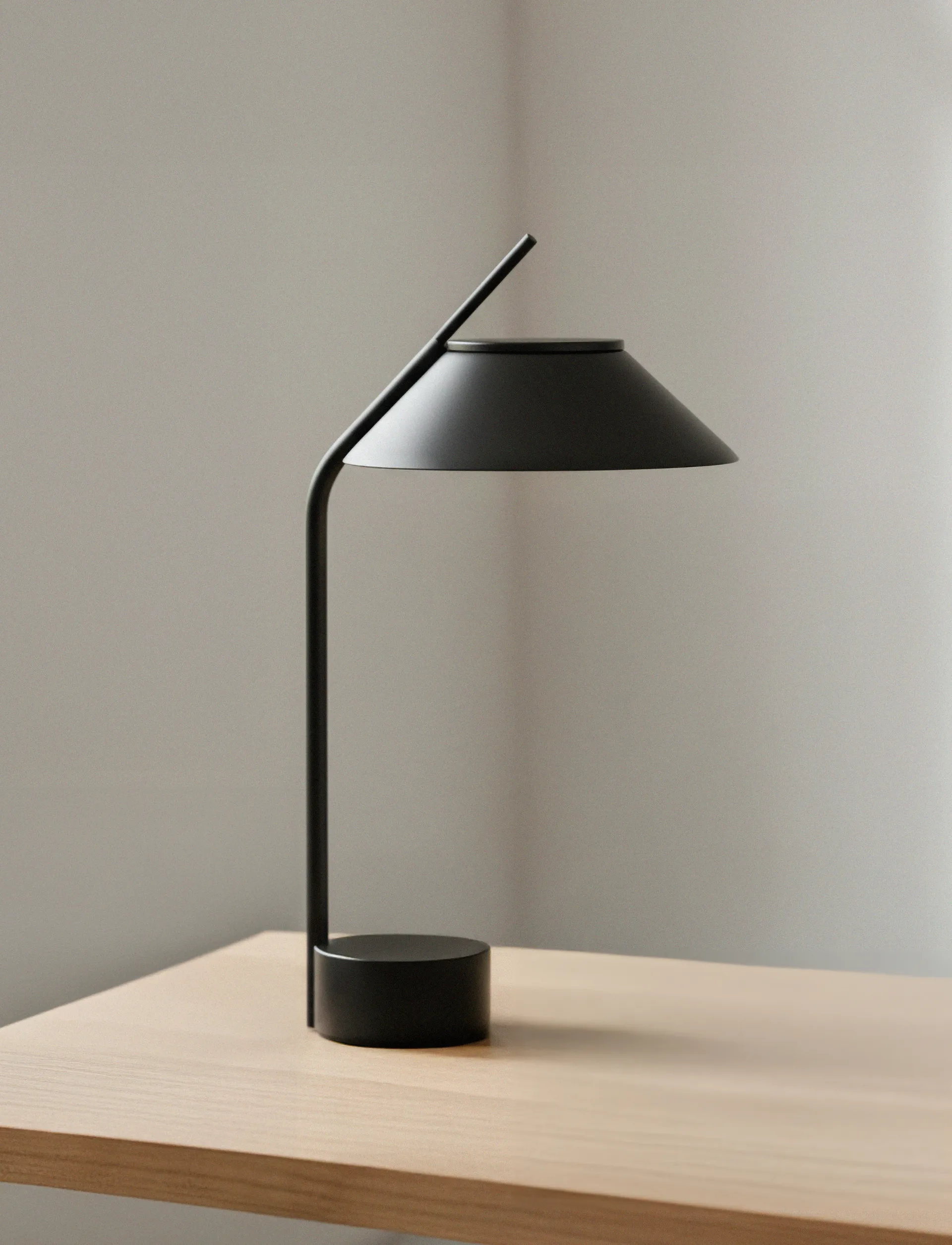 Lampe de table portable Vinkel LED, Black Stelton