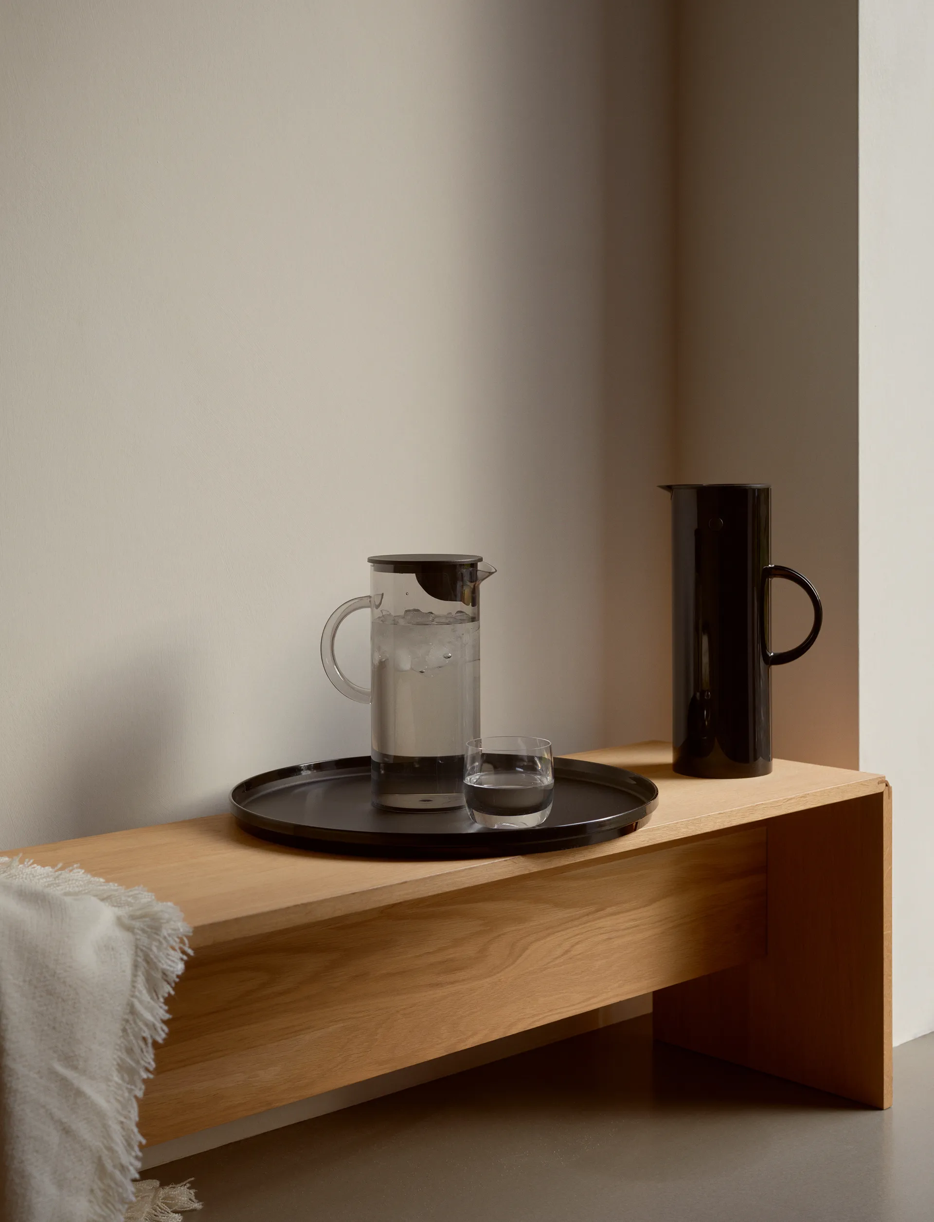 Plateau EM Ø 40cm, Black Stelton
