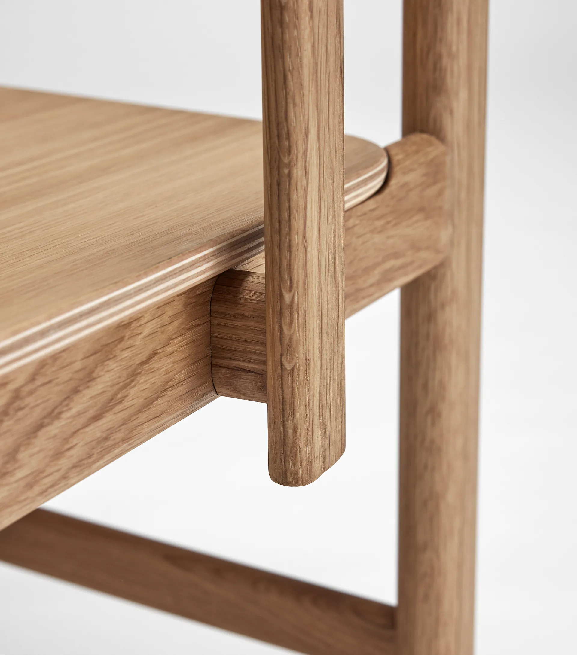 Chaise à accoudoirs Pal, Chêne naturel huilé Stolab