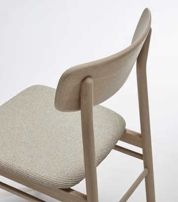 Chaise Prima Vista en chêne blanc huilé - Tissu Atto Driftwood V3576/01 gris - Stolab