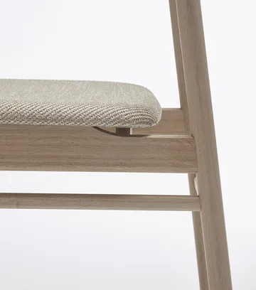 Chaise Prima Vista en chêne blanc huilé - Tissu Atto Driftwood V3576/01 gris - Stolab