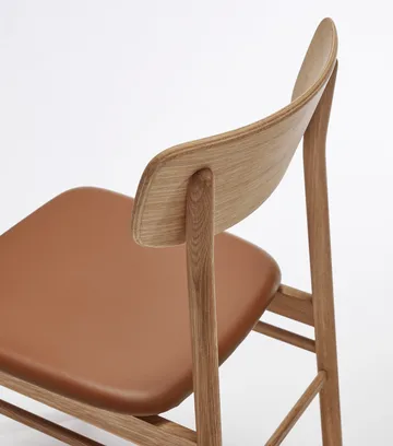 Chaise Prima Vista en chêne huilé - Cuir Elmosoft 43807 cognac - Stolab