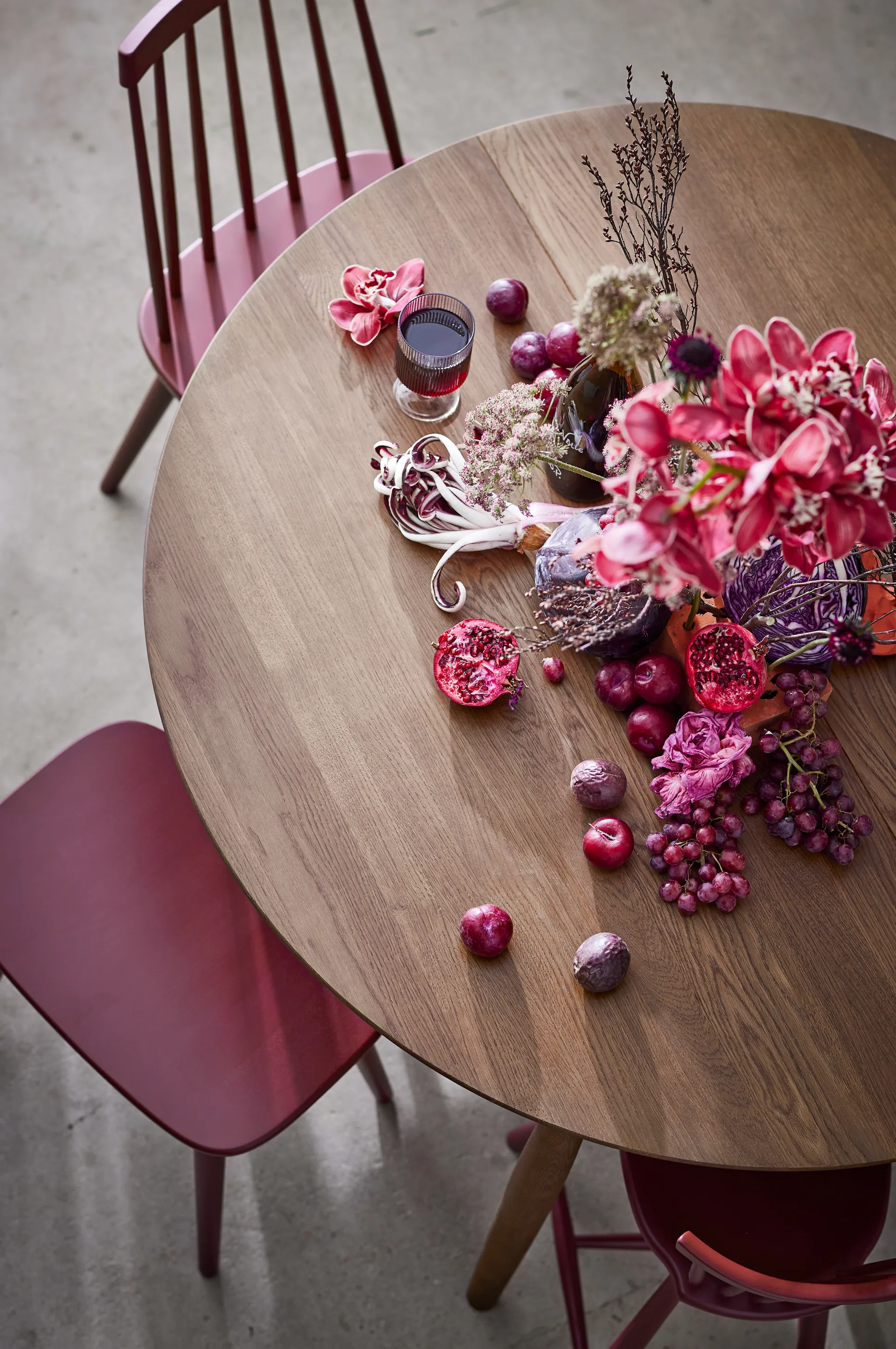 Table à manger divisible Carl Ø115 cm, Smoked oak Stolab