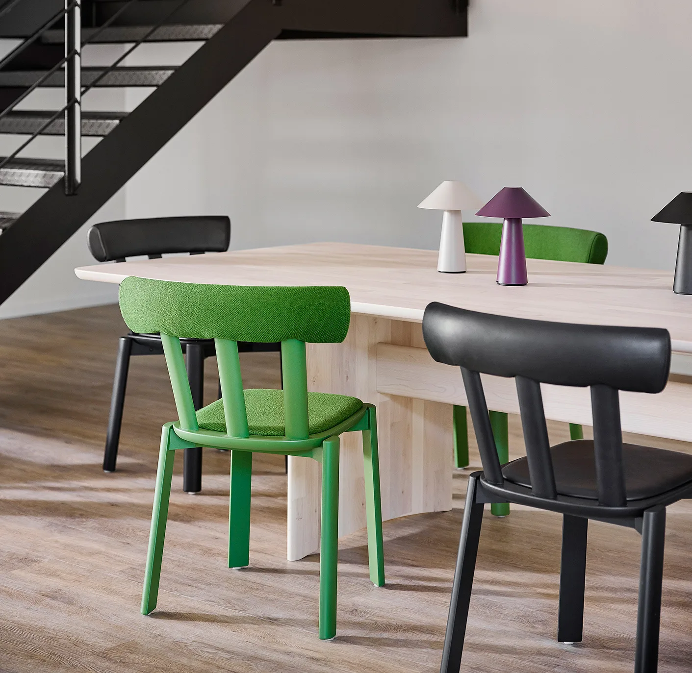 Table Alt 90x320 cm en bouleau, Vernis mat clair Stolab