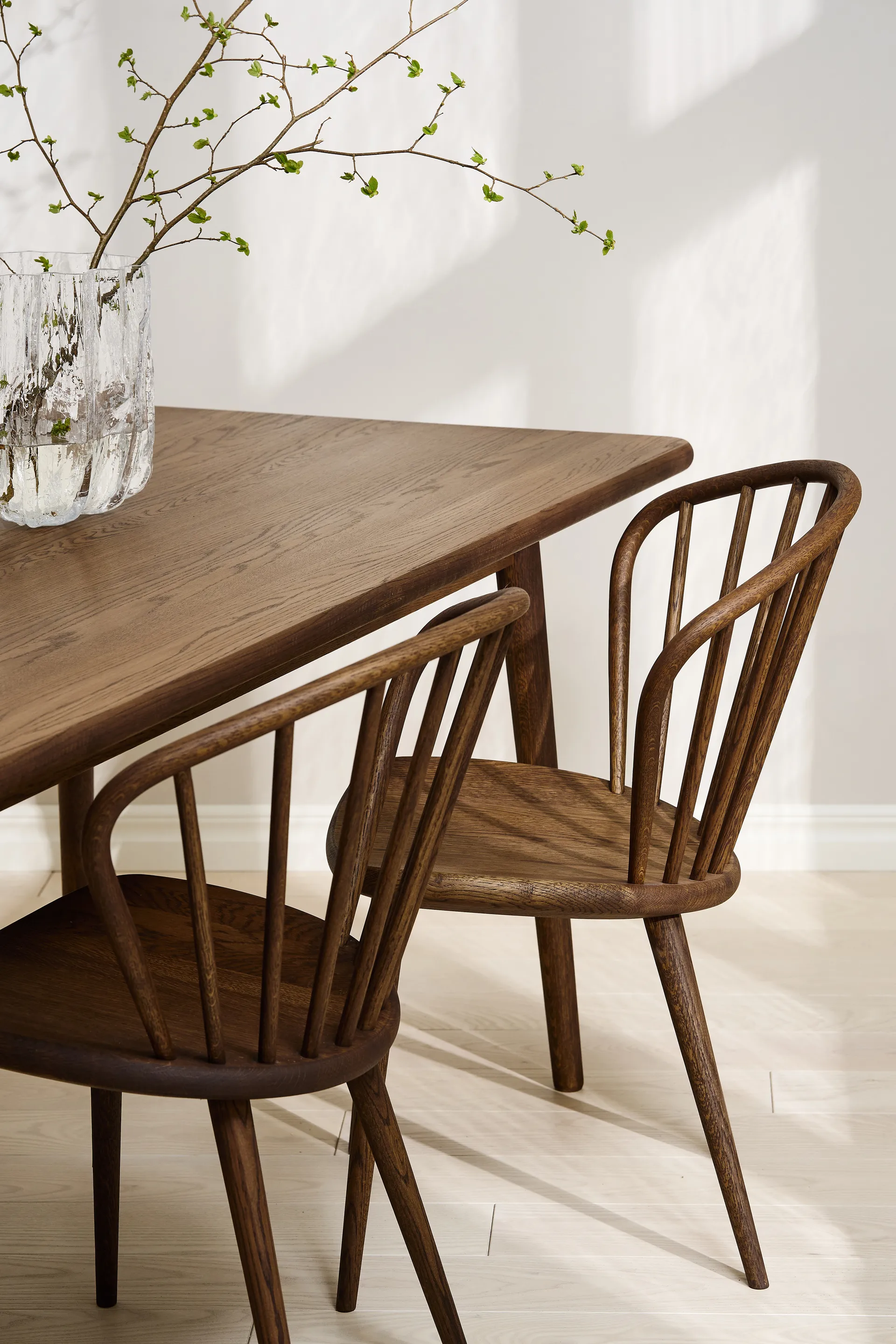 Table Miss Holly Special Edition 235x82 cm + 1 rallonge 50 cm, Chêne Chocolat huile Stolab