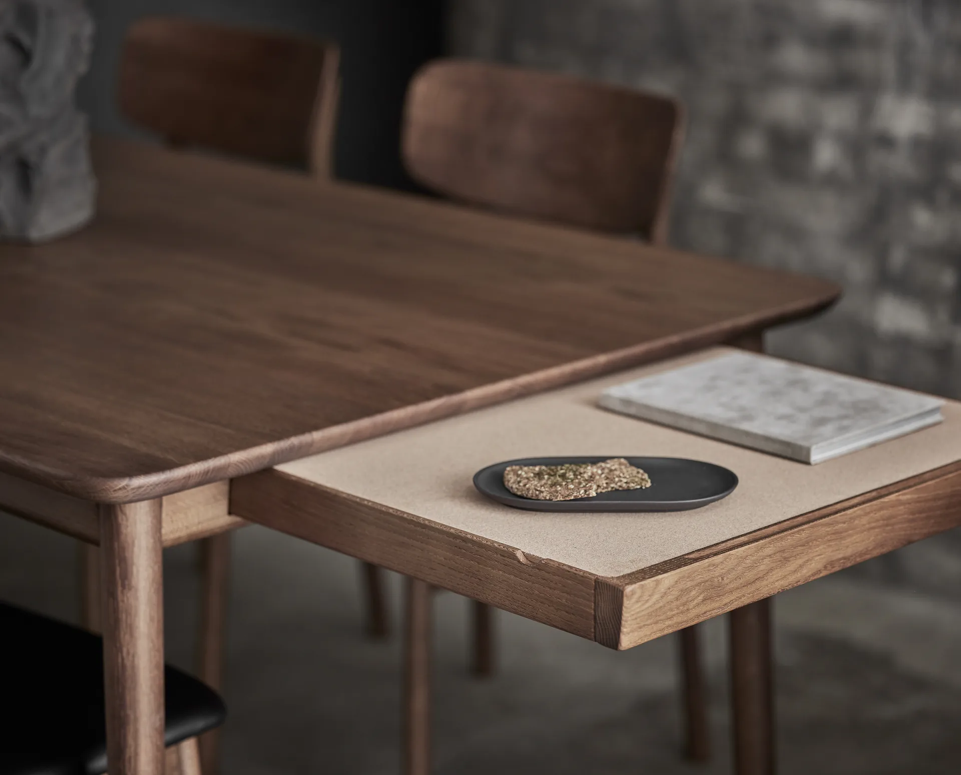Table Prima Vista, Smoked oak 120x90 cm, 1 rallonge incluse Stolab